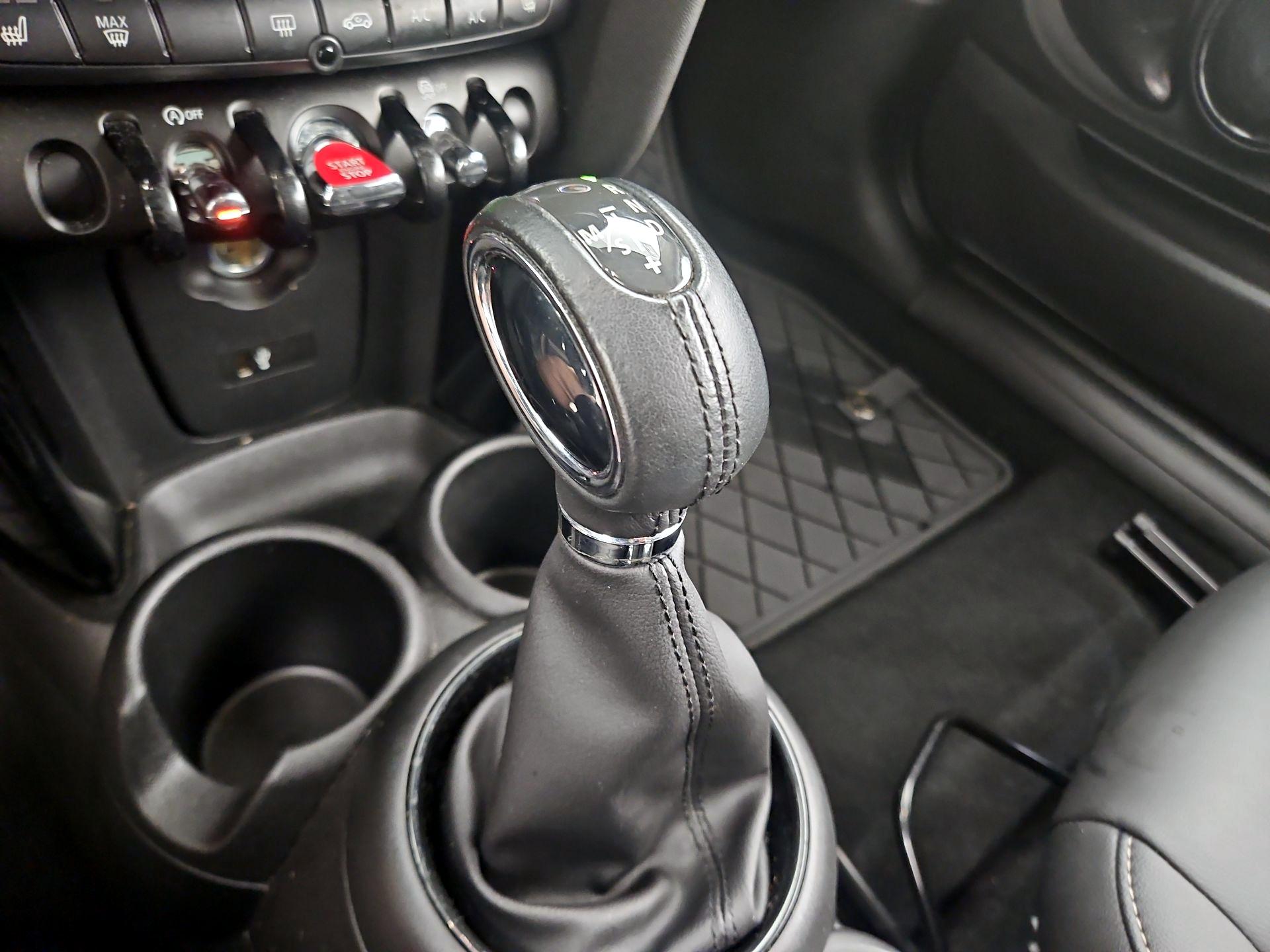 Thumbnail: 2019 MINI Cooper Hardtop - 17