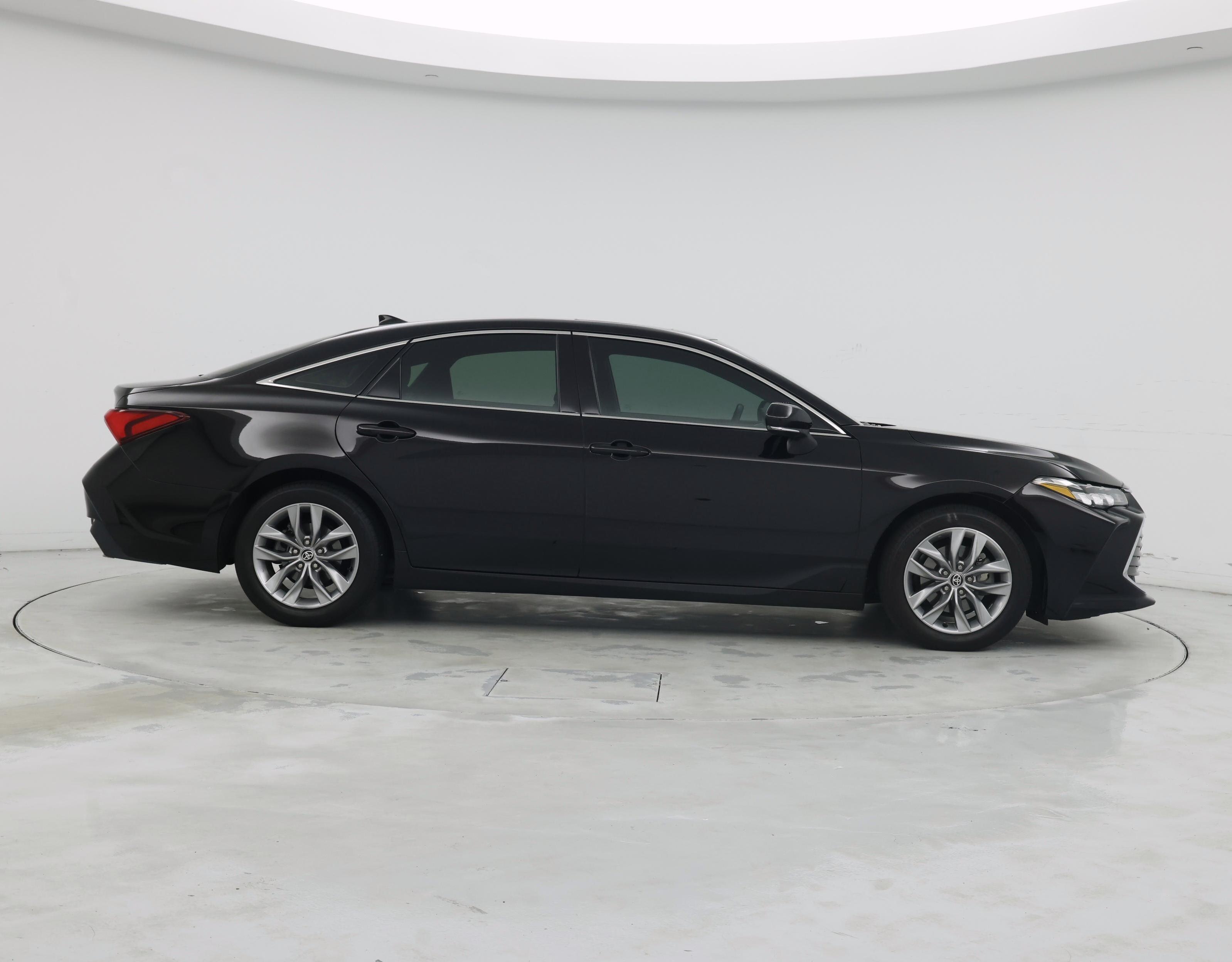 Thumbnail: 2022 Toyota Avalon - 7
