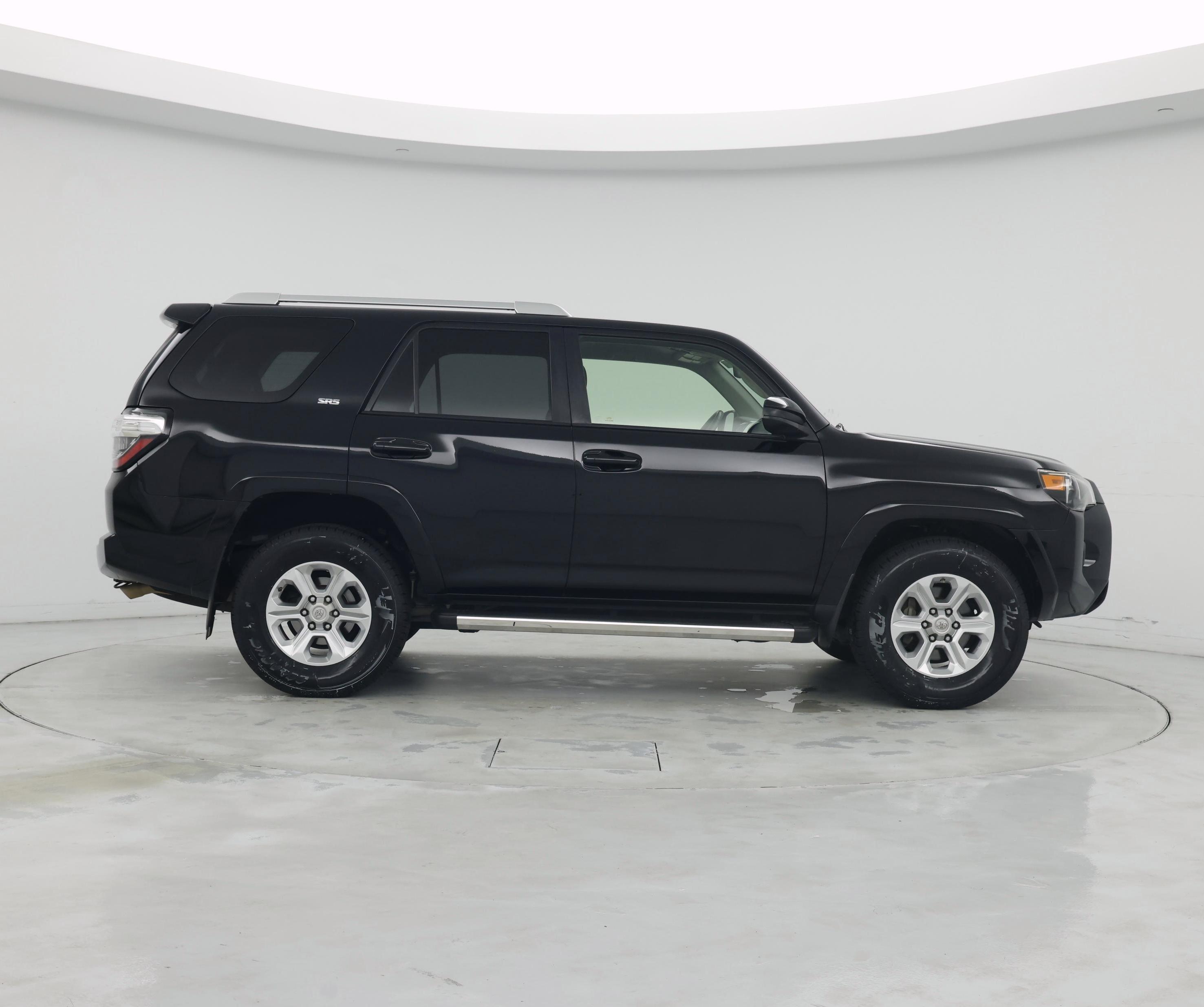 Thumbnail: 2017 Toyota 4Runner - 7