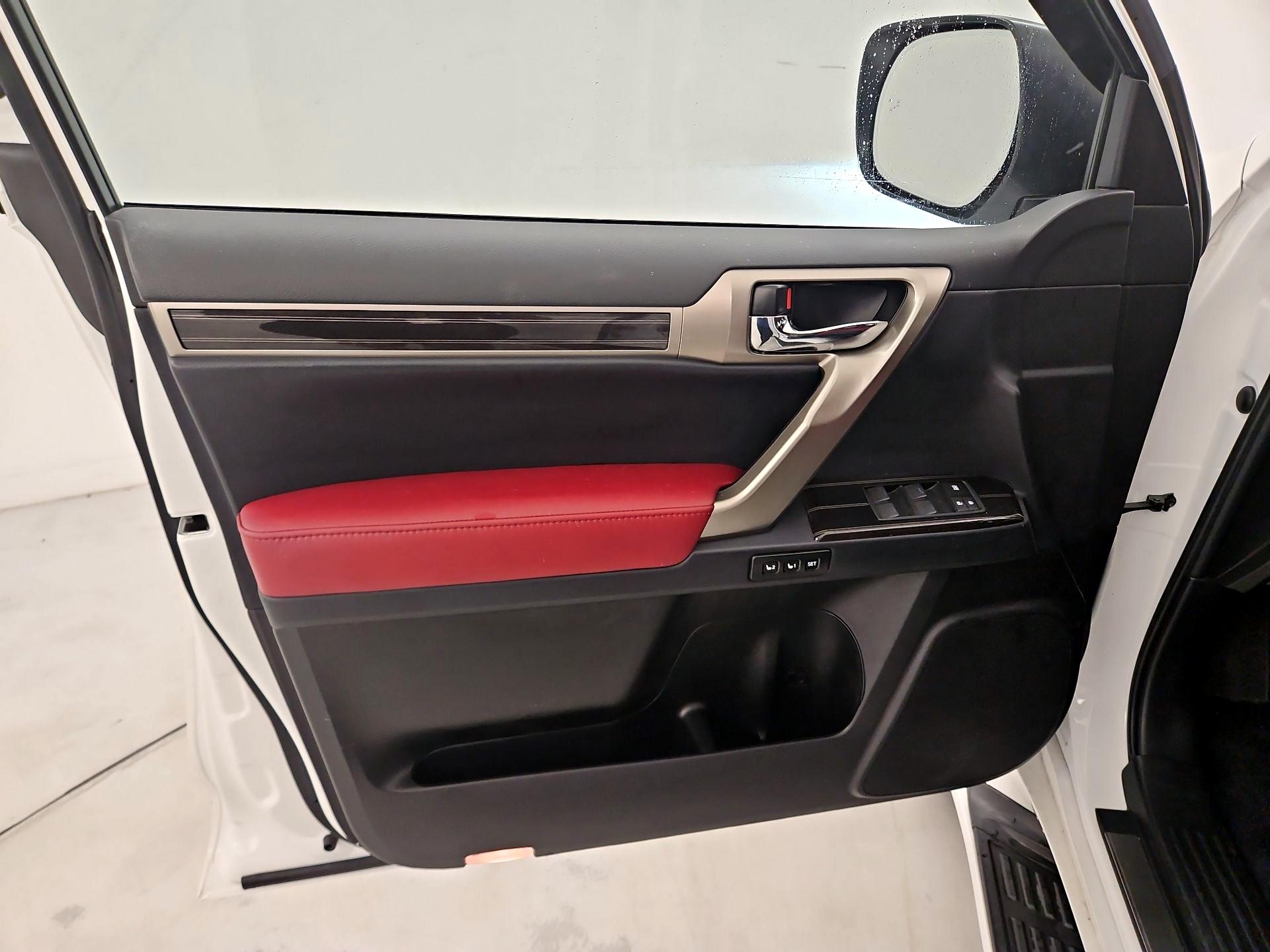 Thumbnail: 2021 Lexus GX - 12