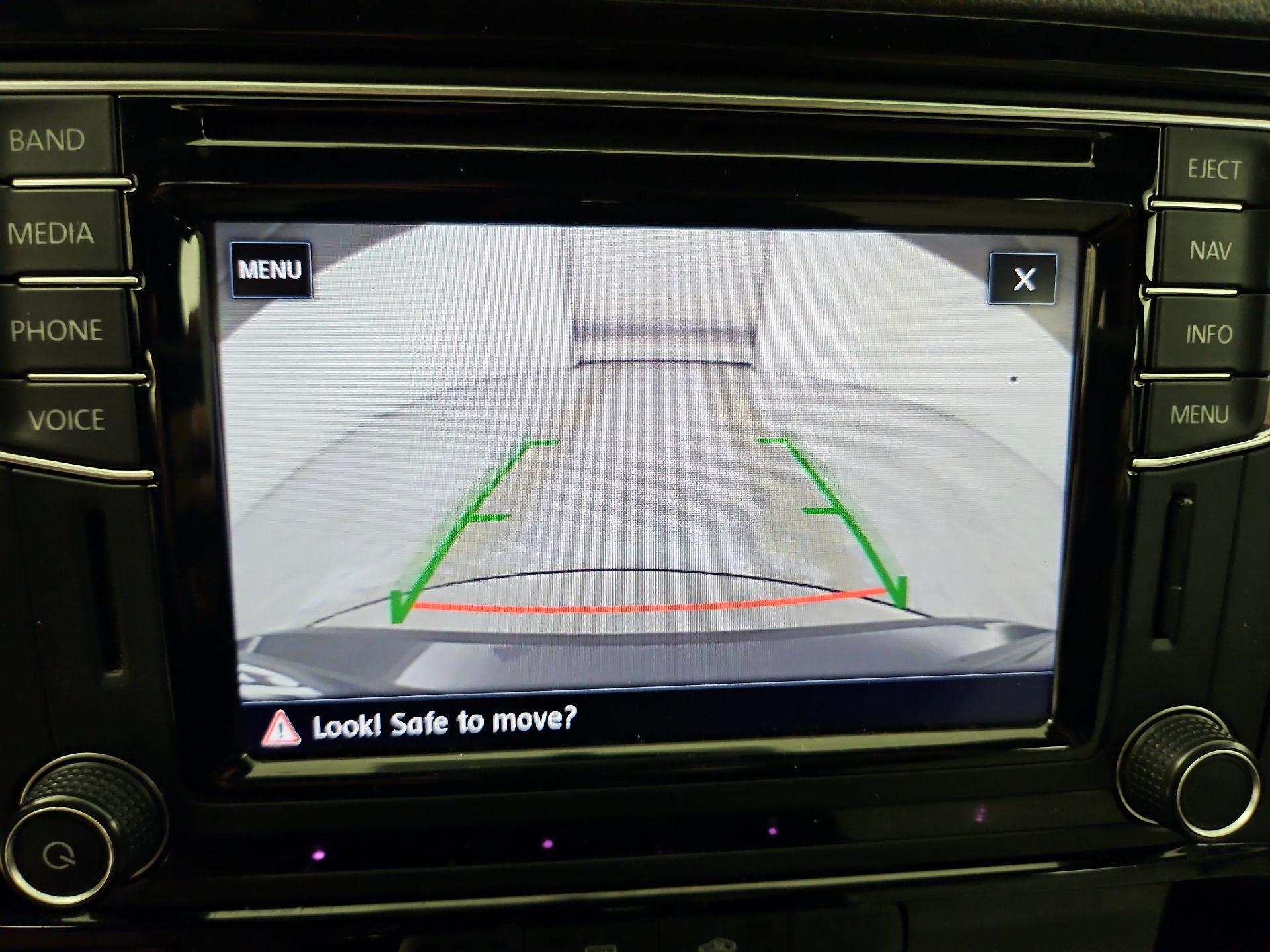 Thumbnail: 2017 Volkswagen Jetta - 15