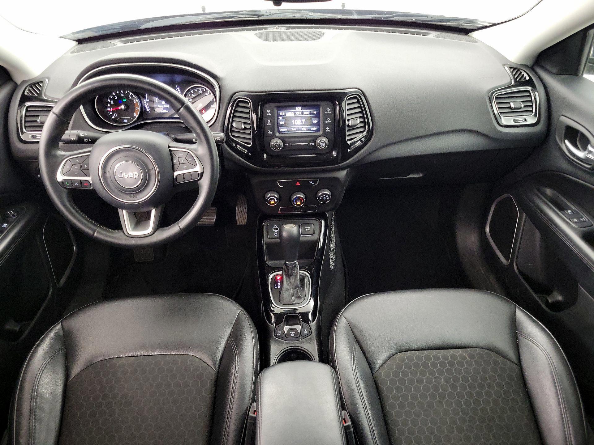 Thumbnail: 2018 Jeep Compass - 9
