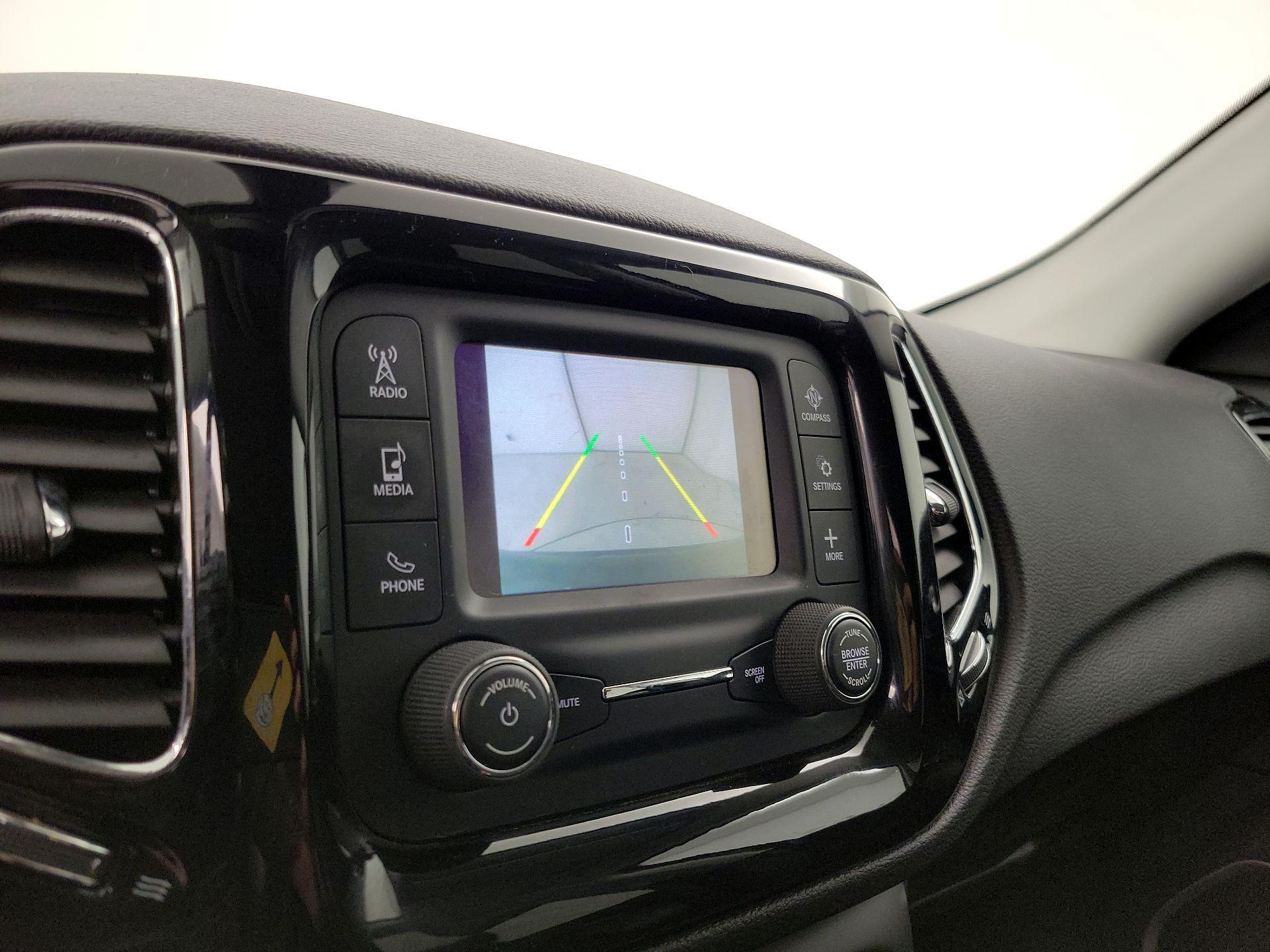 Thumbnail: 2018 Jeep Compass - 14