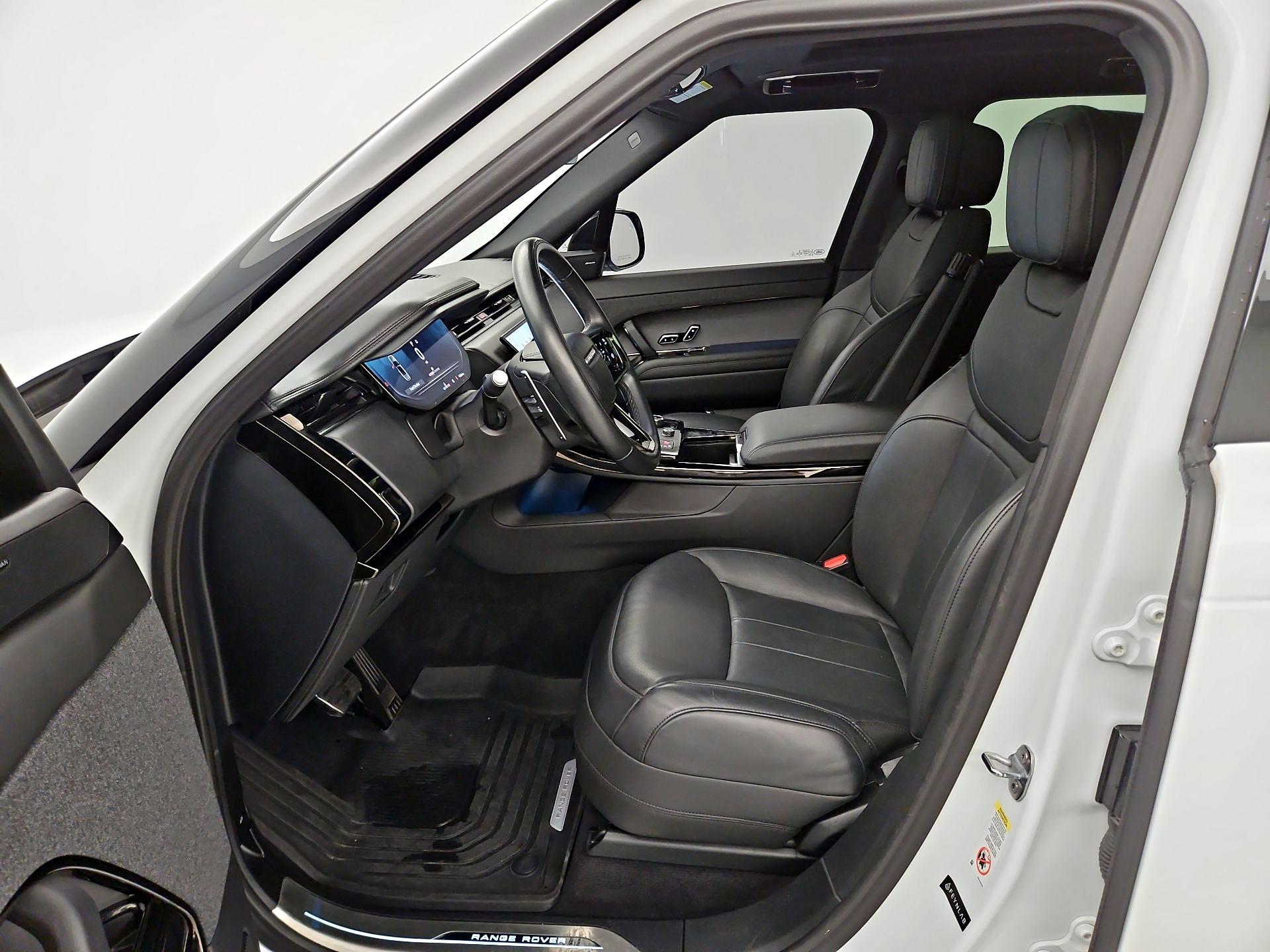 Thumbnail: 2023 Land Rover Range Rover Sport - 11