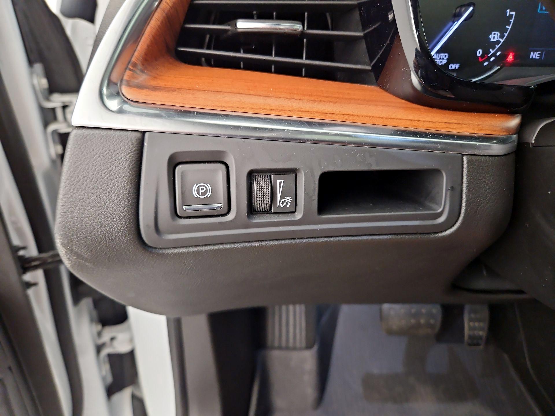 Thumbnail: 2021 Cadillac XT5 - 13