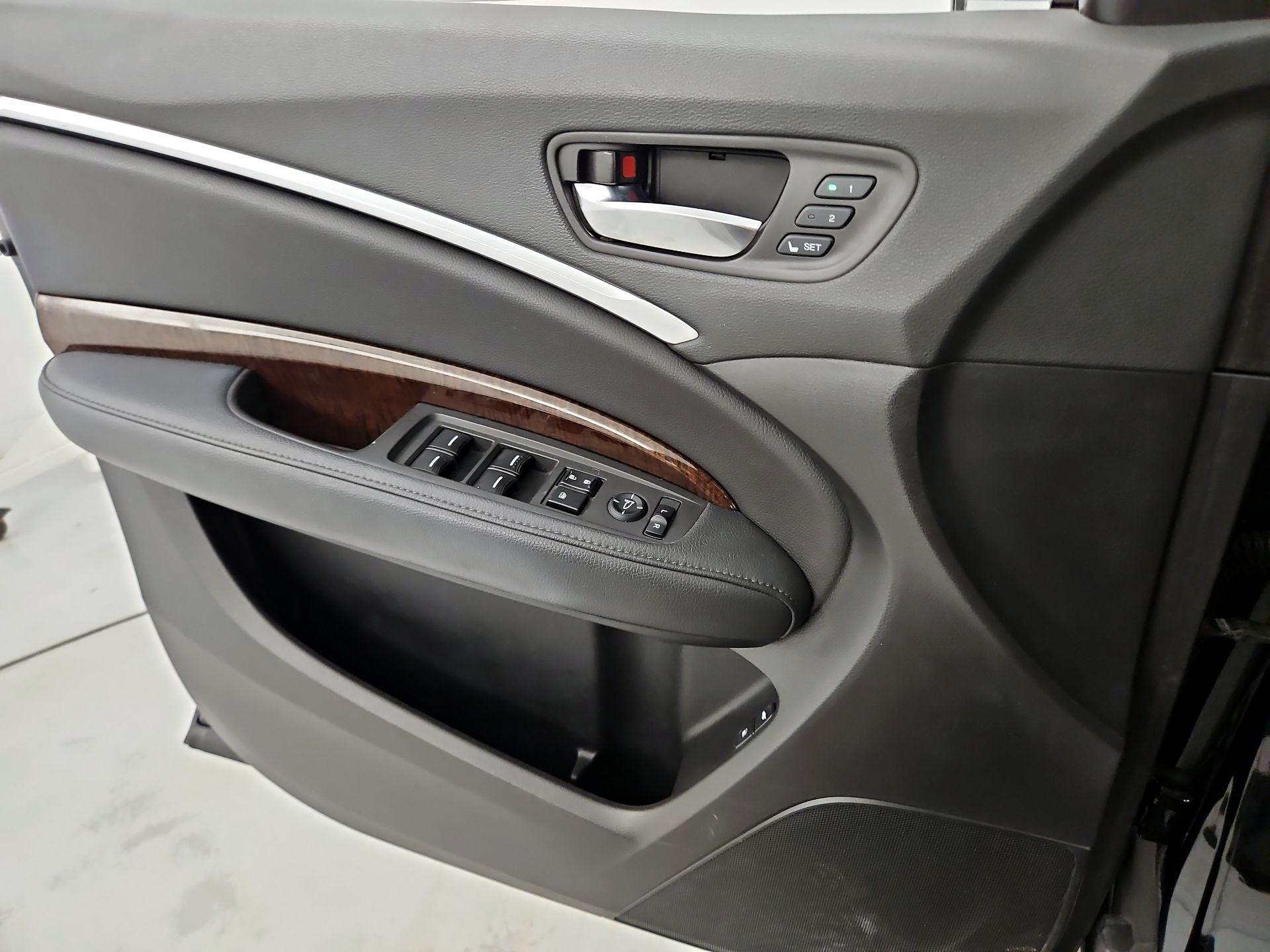 Thumbnail: 2019 Acura MDX - 12