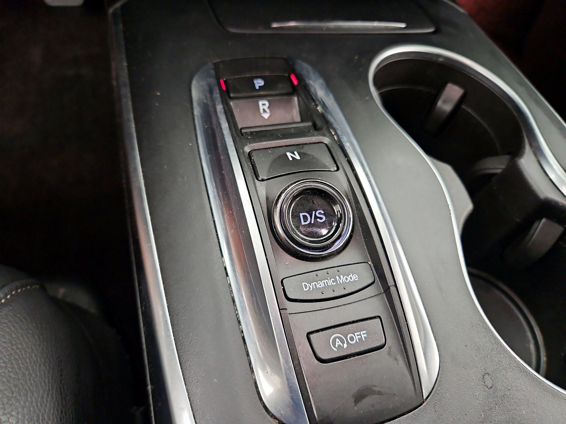 Thumbnail: 2019 Acura MDX - 17