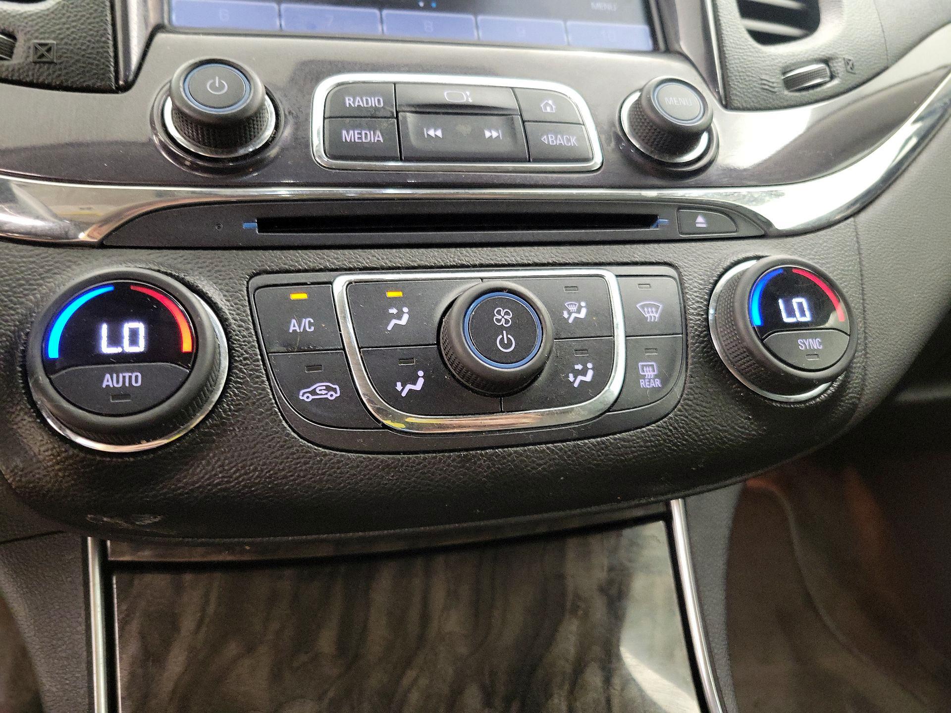 Thumbnail: 2015 Chevrolet Impala - 16