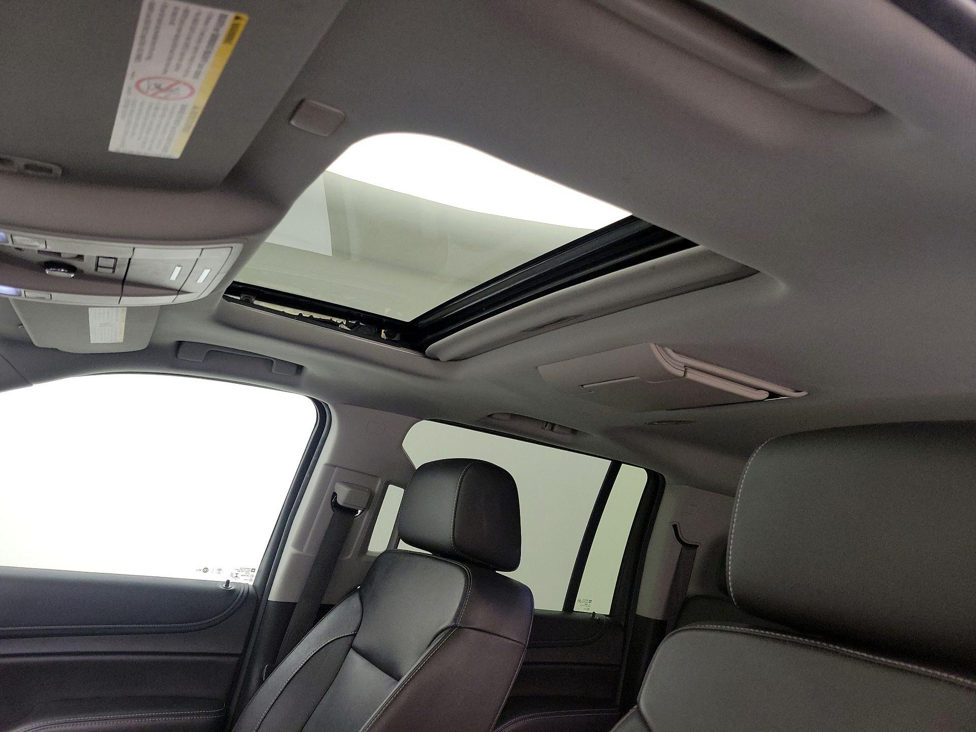 Thumbnail: 2018 Chevrolet Suburban - 20