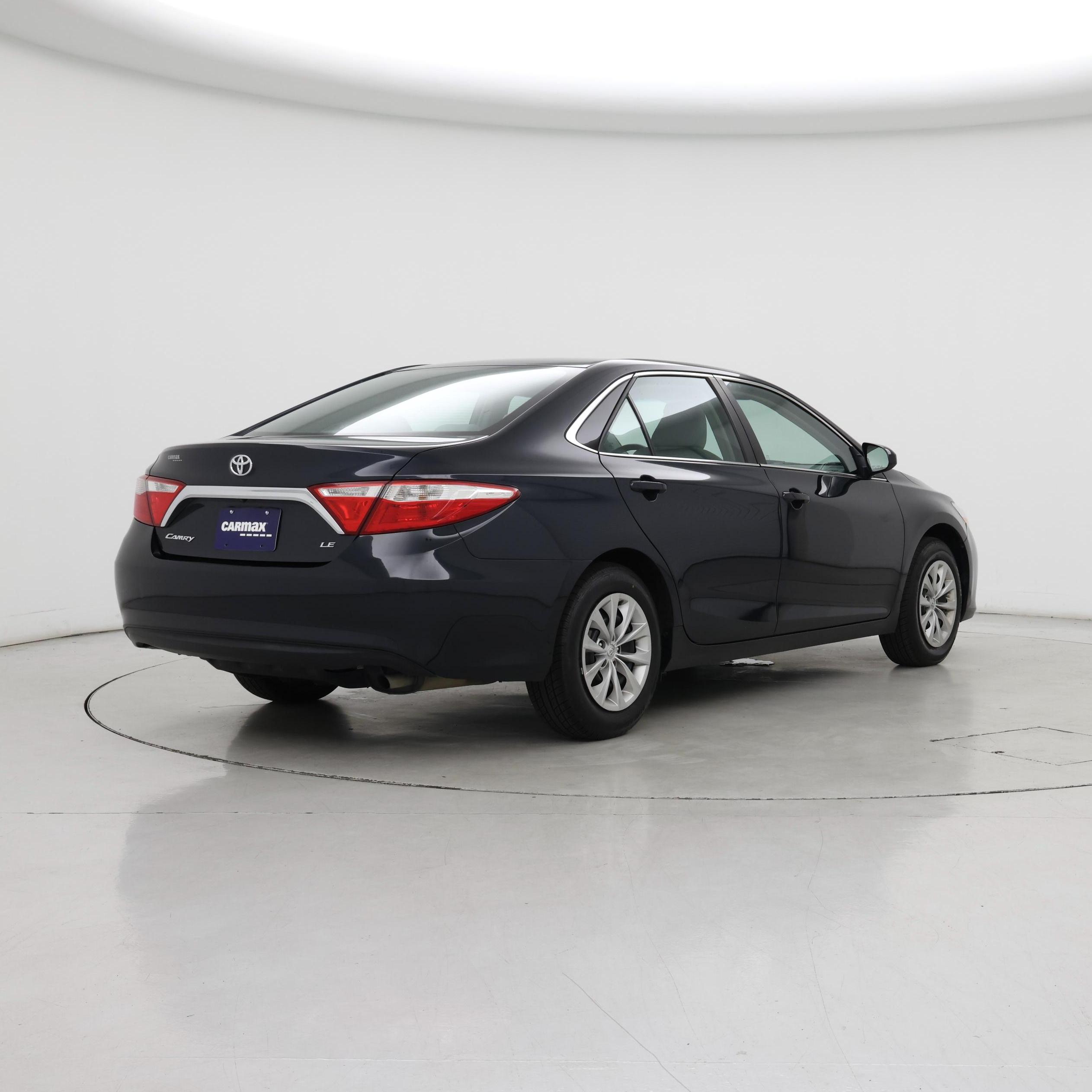 Thumbnail: 2017 Toyota Camry - 8