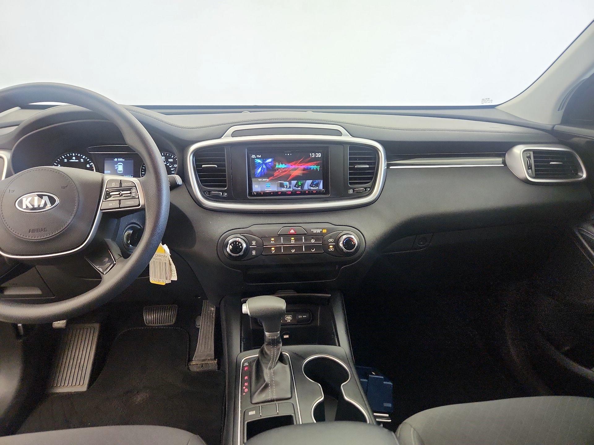 Thumbnail: 2020 Kia Sorento - 9