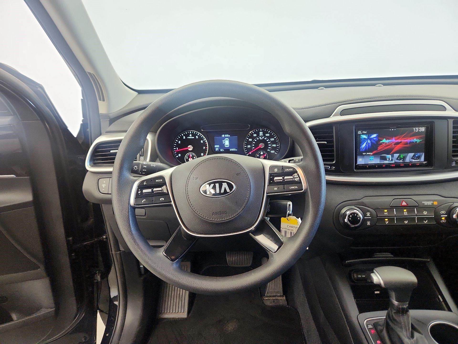 Thumbnail: 2020 Kia Sorento - 10