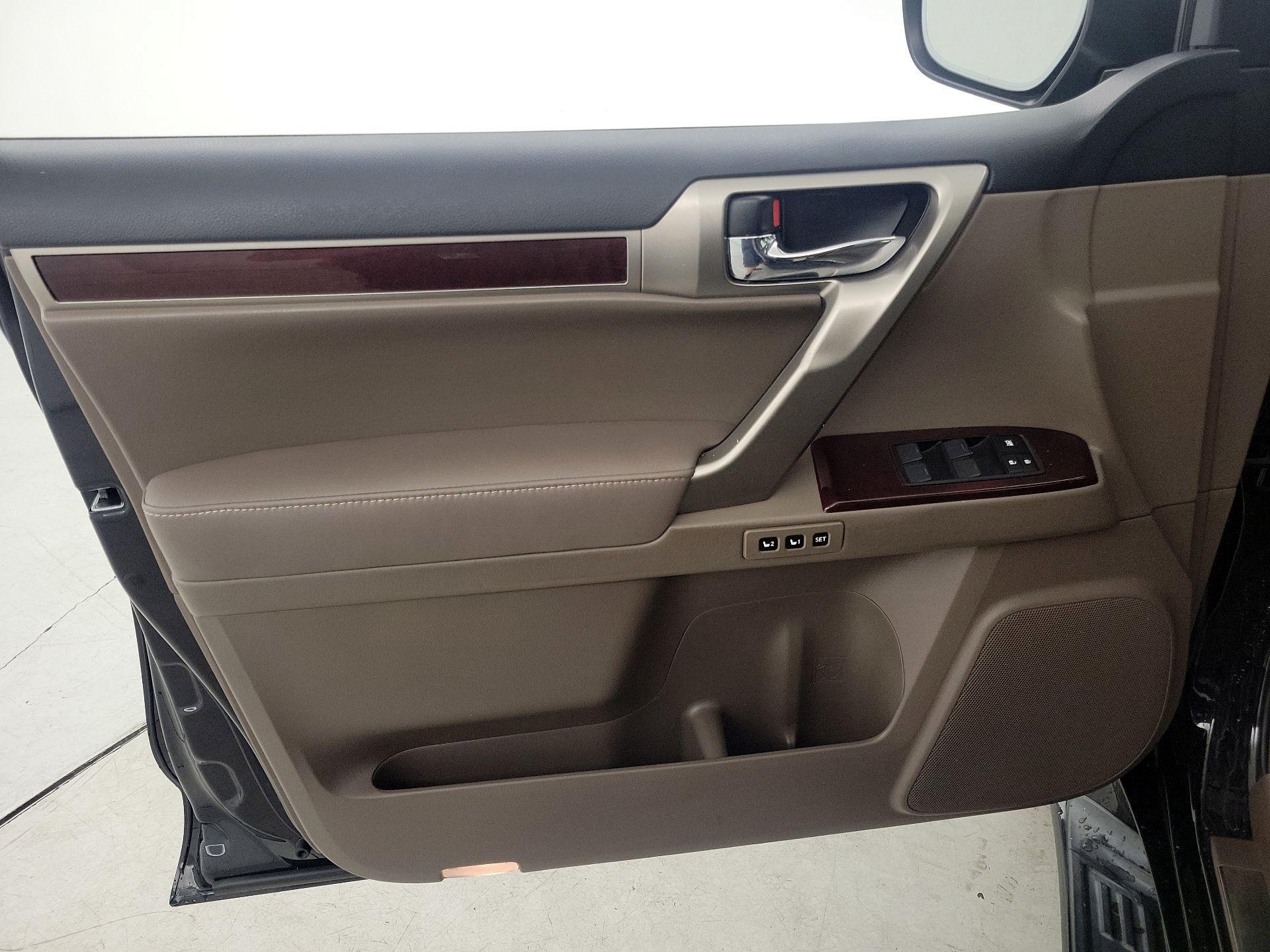 Thumbnail: 2018 Lexus GX - 12