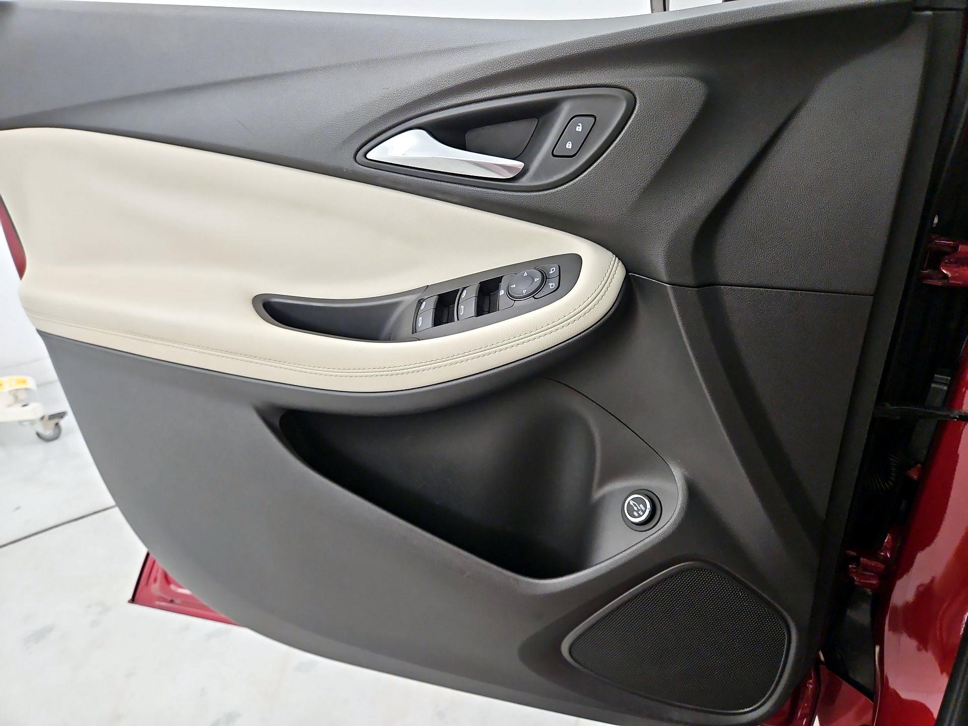 Thumbnail: 2021 Buick Encore GX - 12