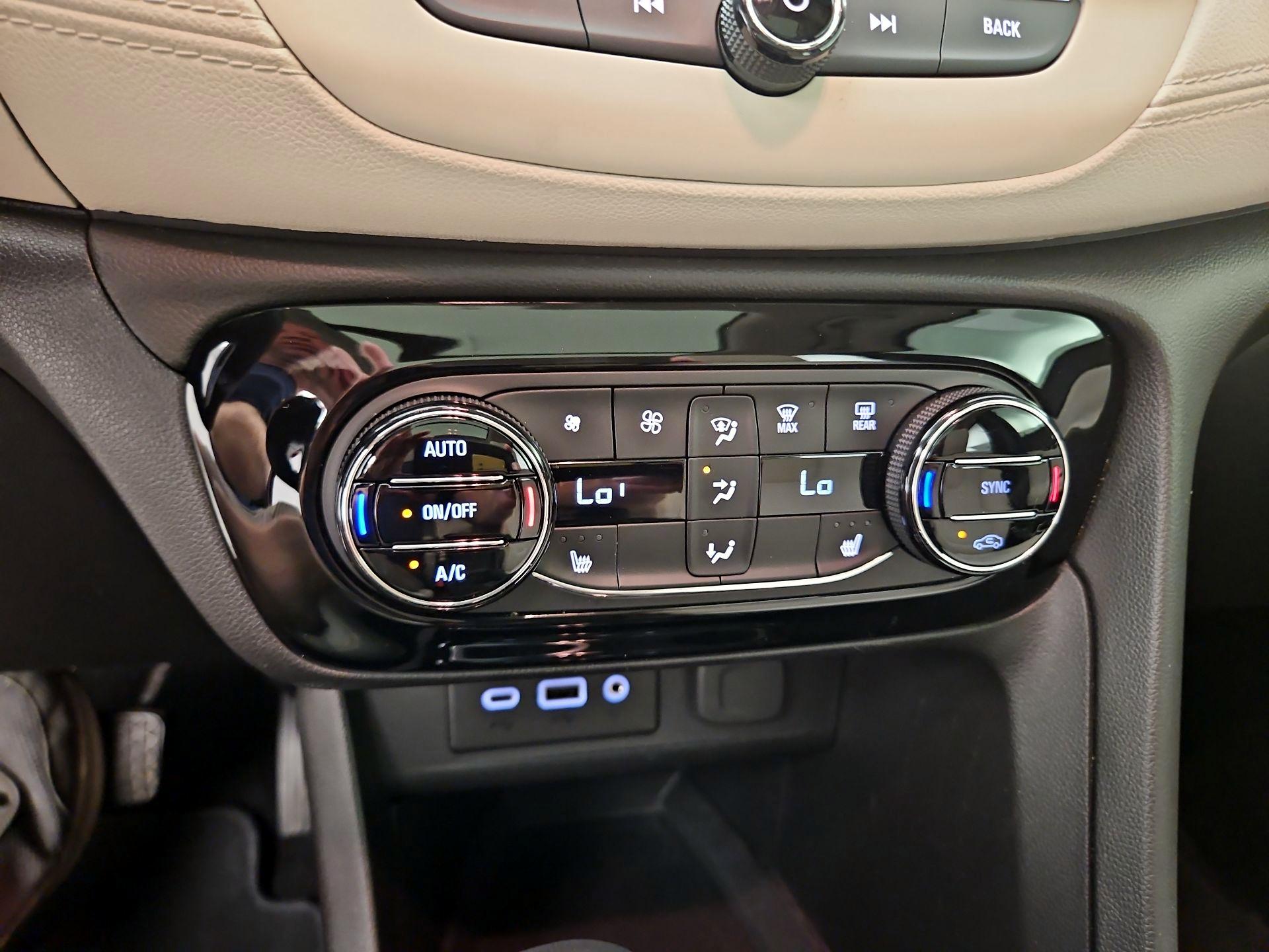 Thumbnail: 2021 Buick Encore GX - 16