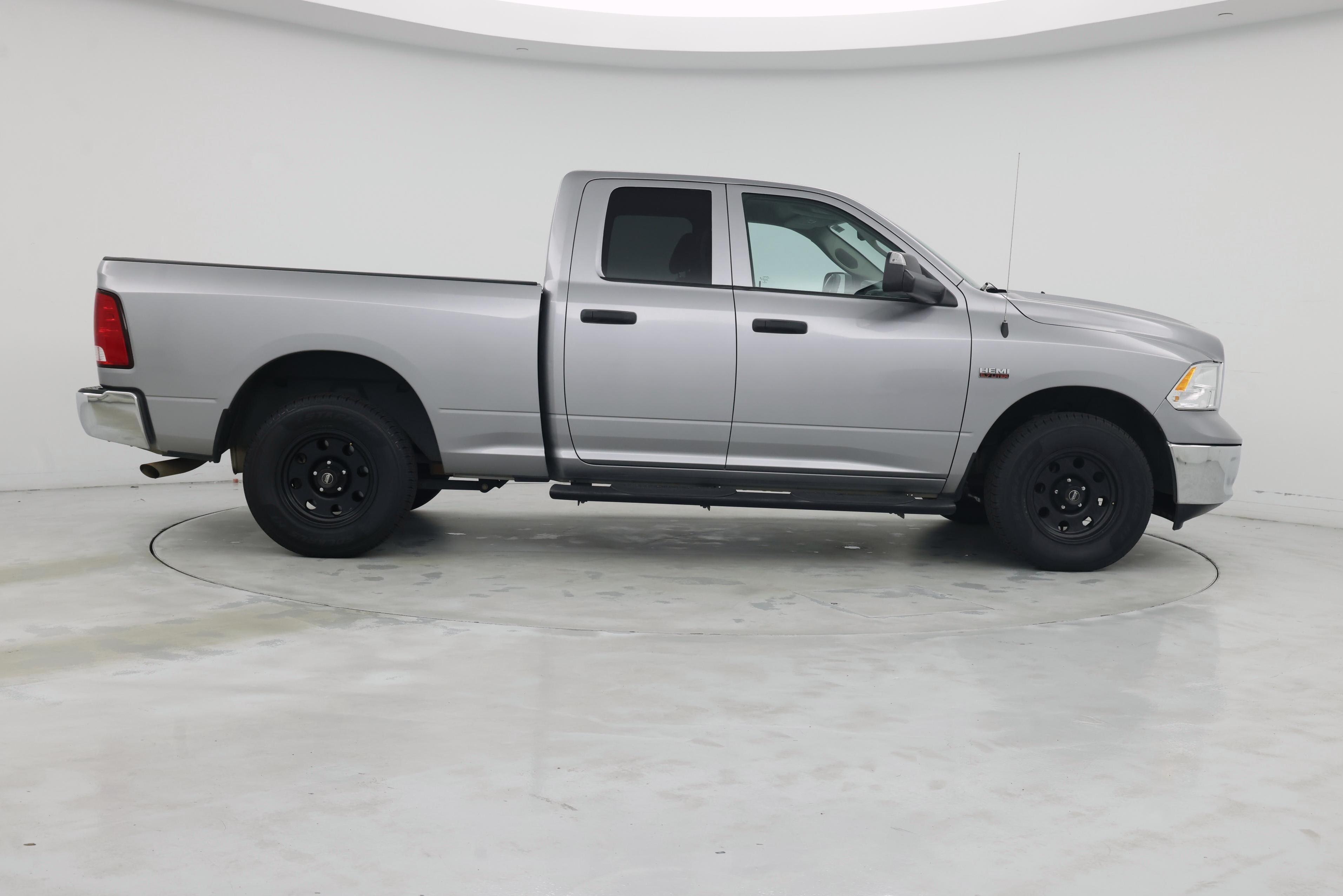 Thumbnail: 2019 RAM 1500 Classic - 7