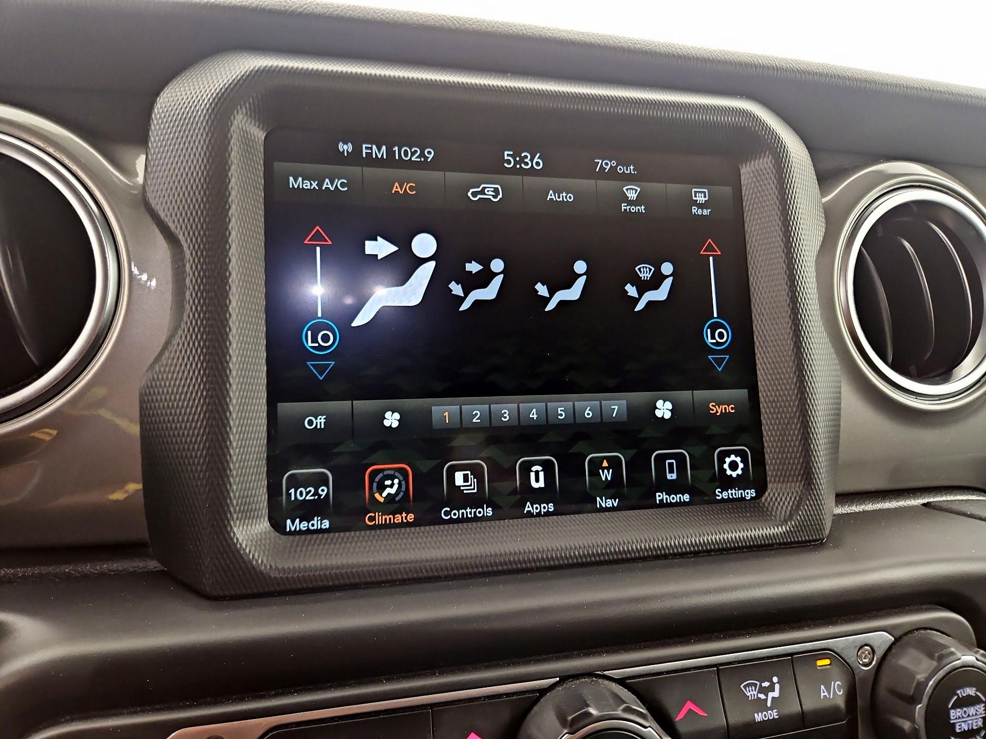 Thumbnail: 2022 Jeep Wrangler - 17