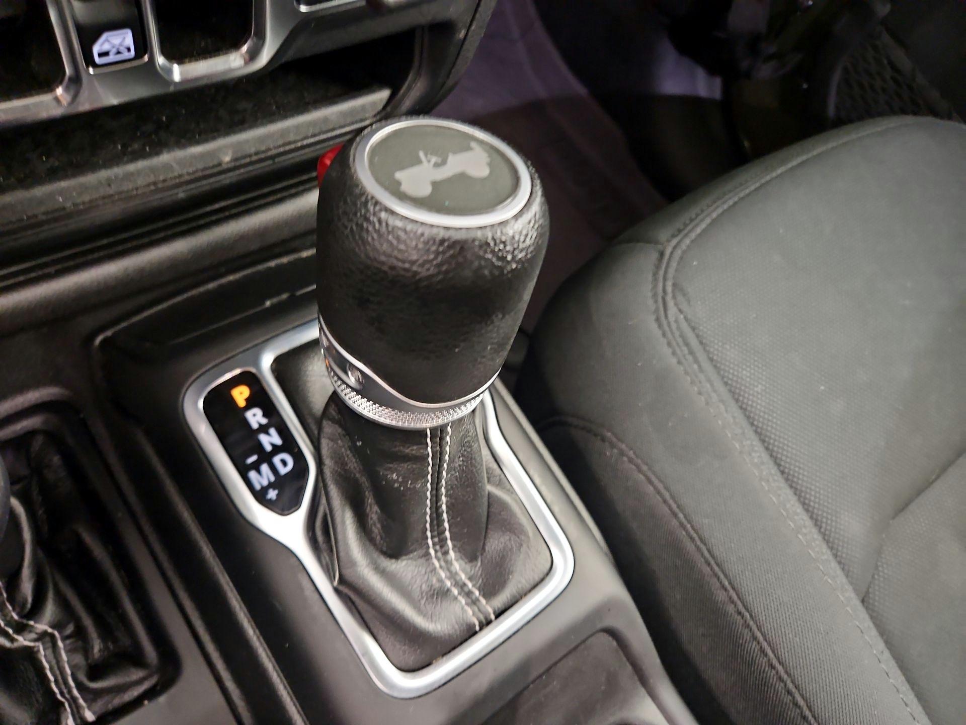 Thumbnail: 2022 Jeep Wrangler - 18