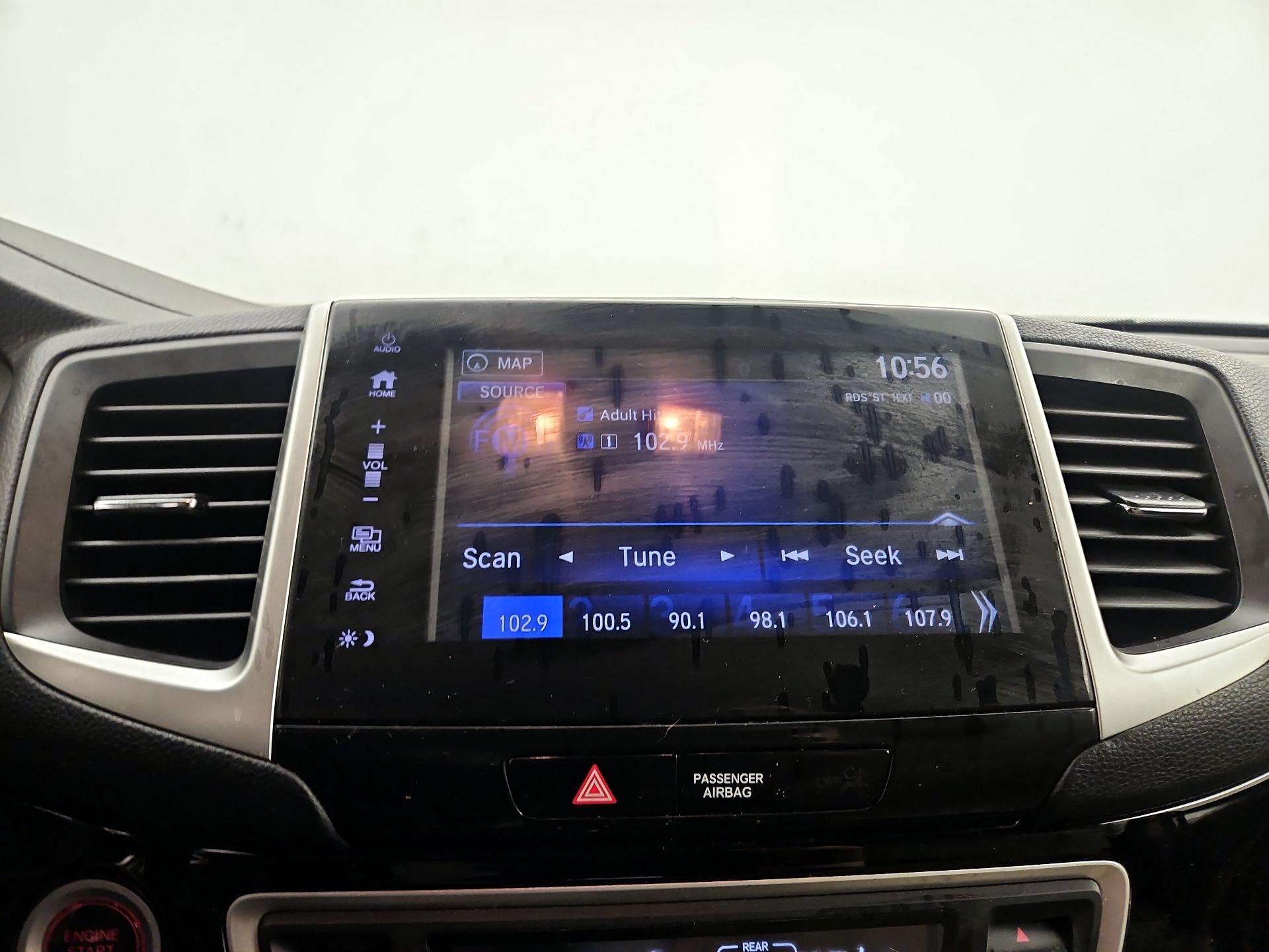Thumbnail: 2017 Honda Pilot - 15