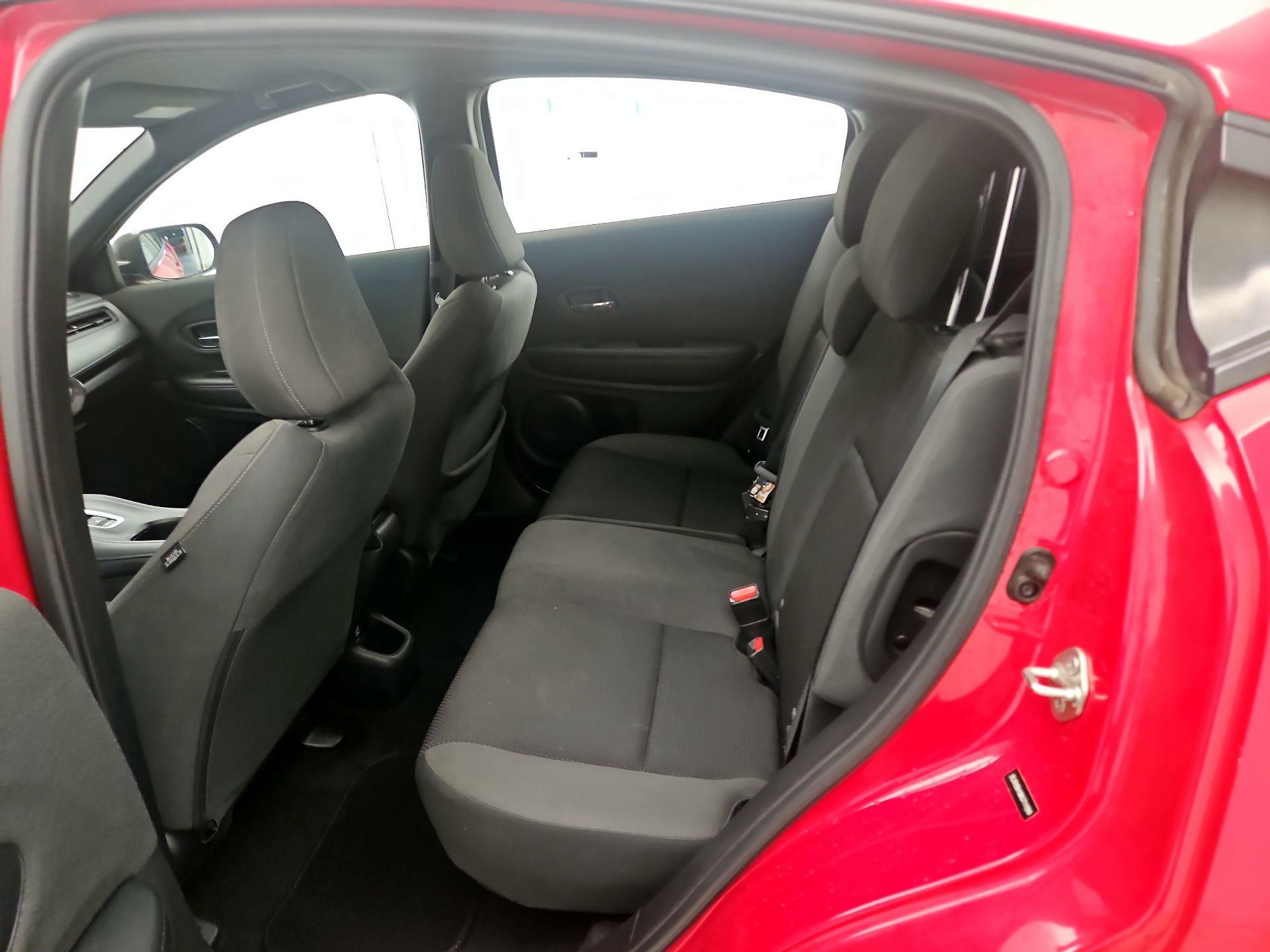 Thumbnail: 2019 Honda HR-V - 19