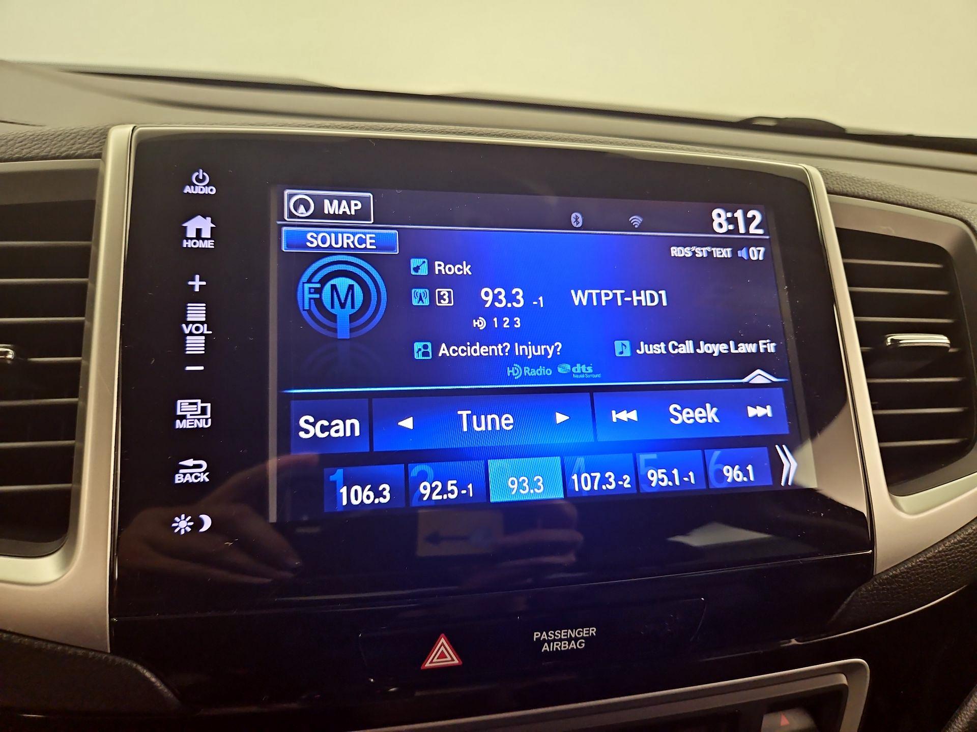 Thumbnail: 2017 Honda Pilot - 16
