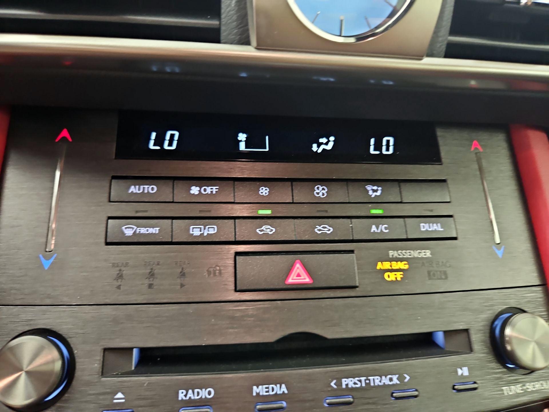 Thumbnail: 2019 Lexus IS - 17