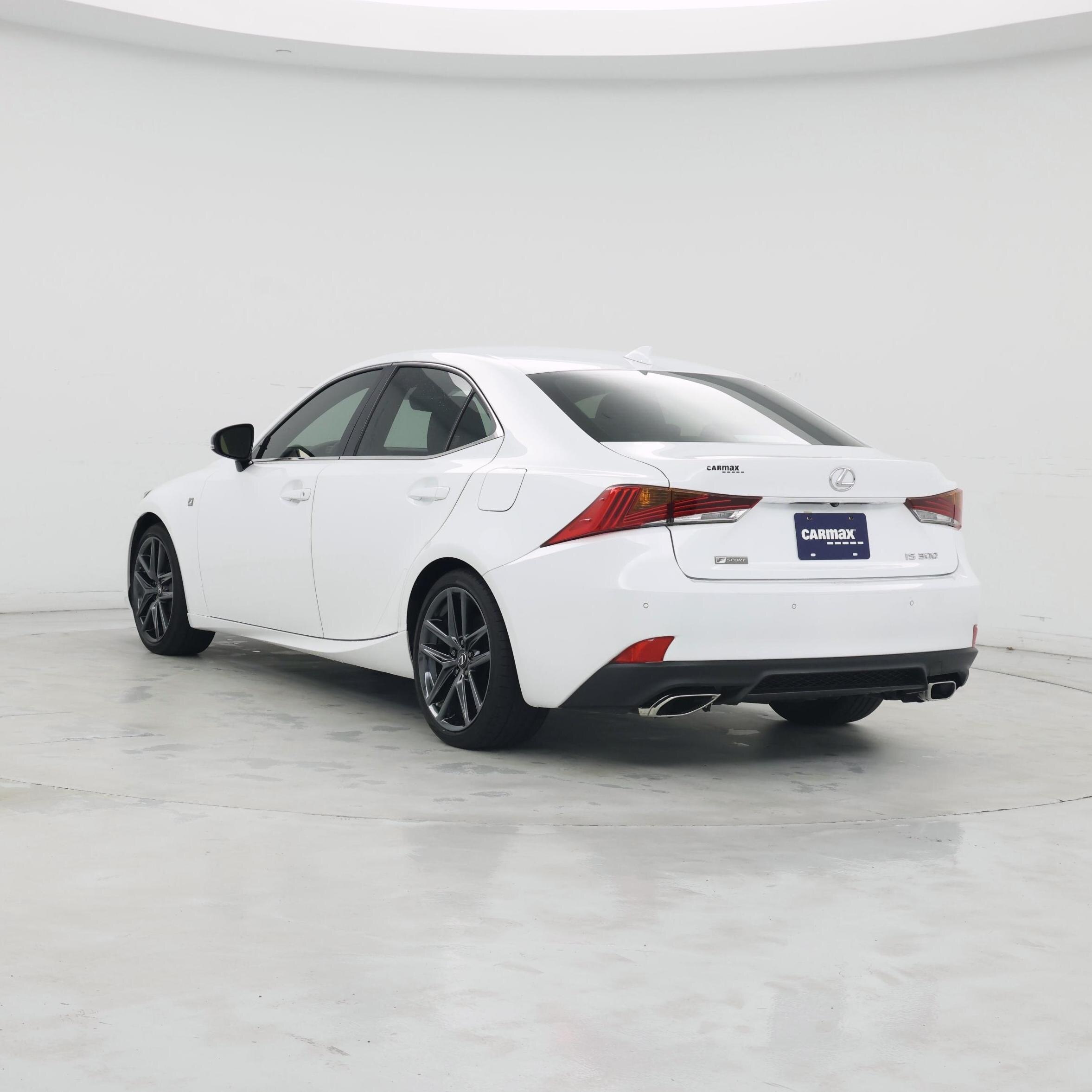 Thumbnail: 2019 Lexus IS - 2