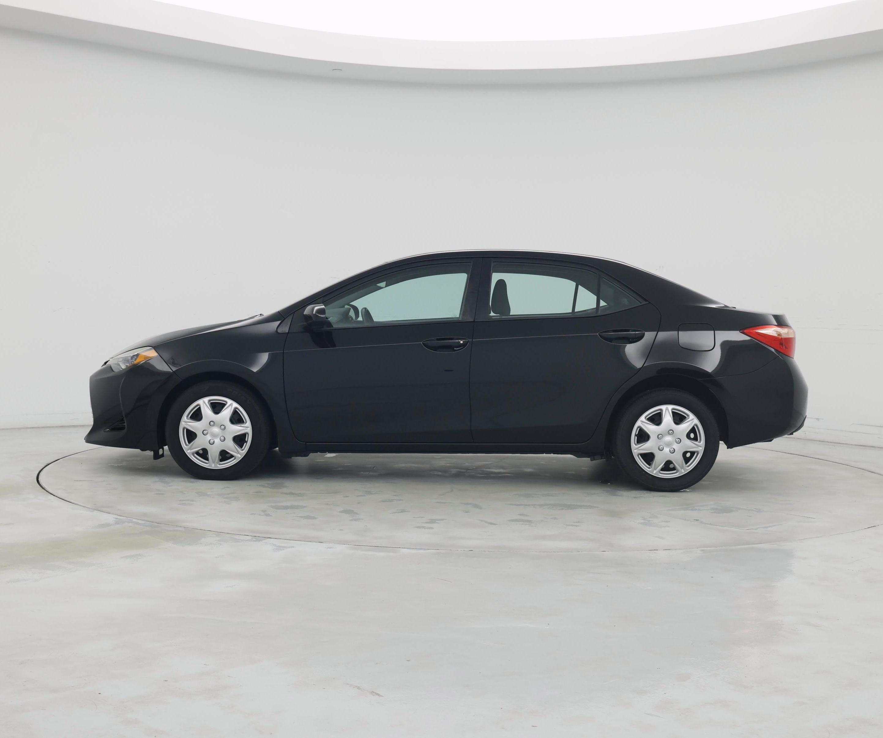Thumbnail: 2018 Toyota Corolla - 3