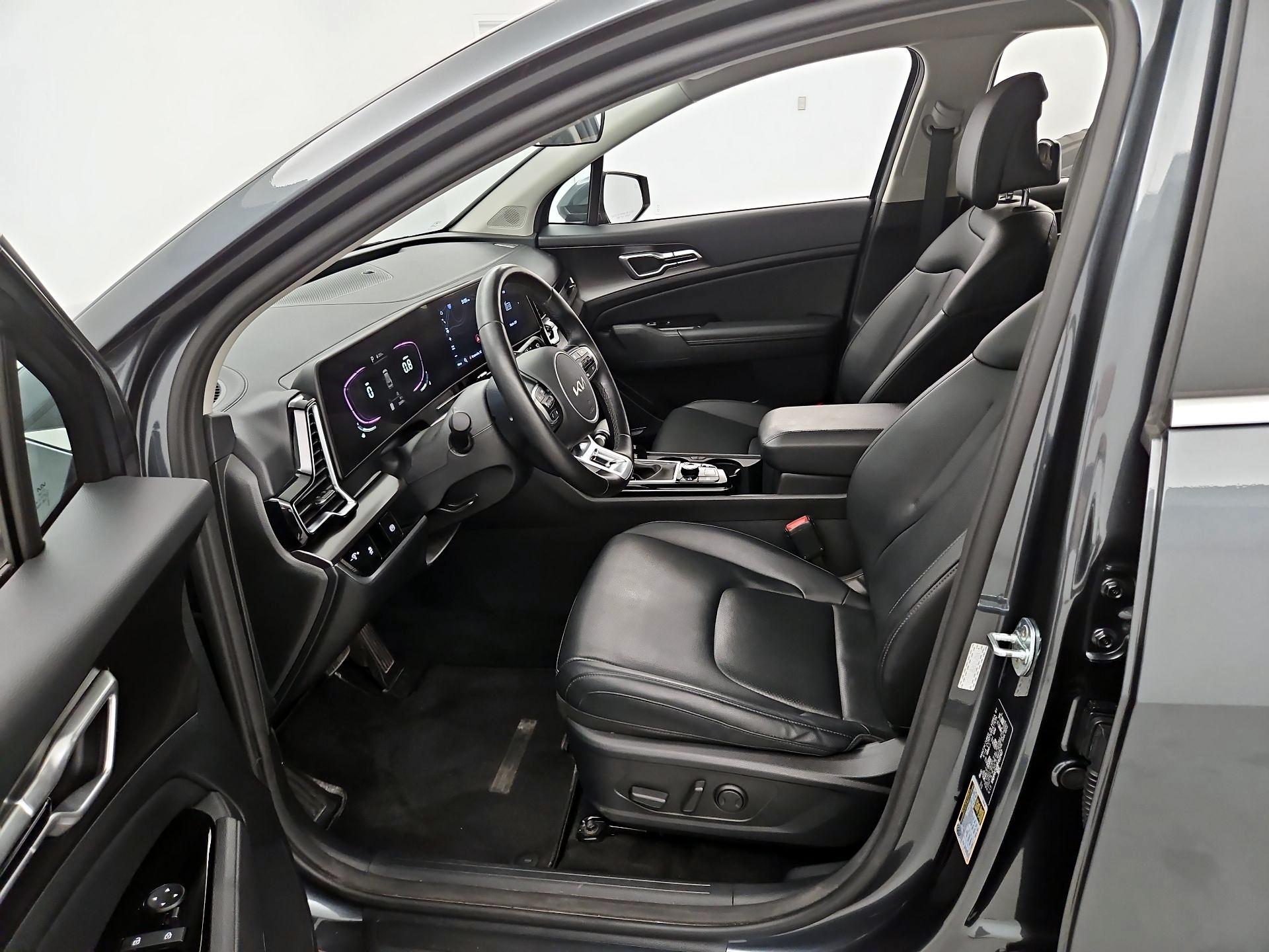 Thumbnail: 2023 Kia Sportage - 11