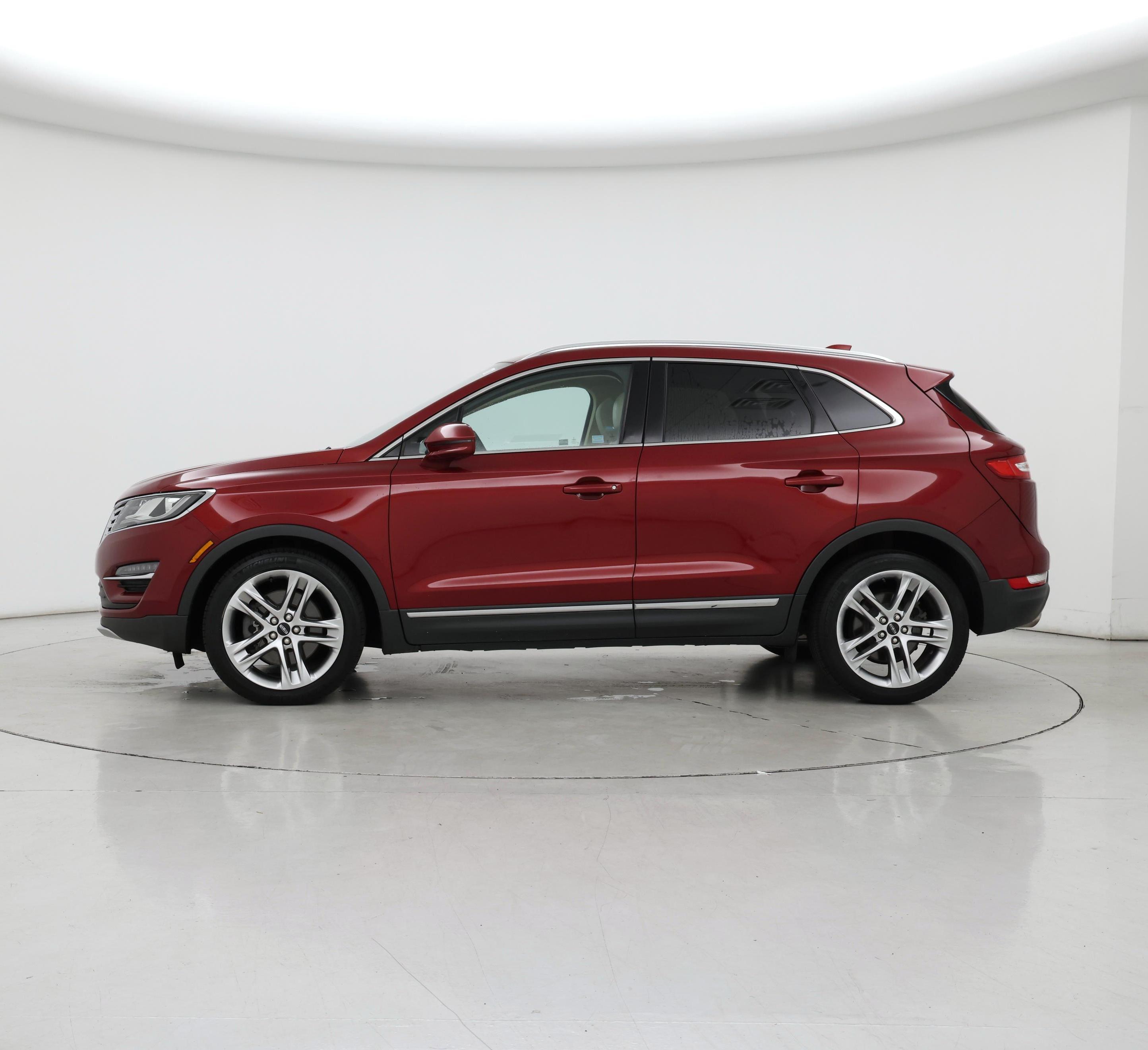 Thumbnail: 2016 Lincoln MKC - 3