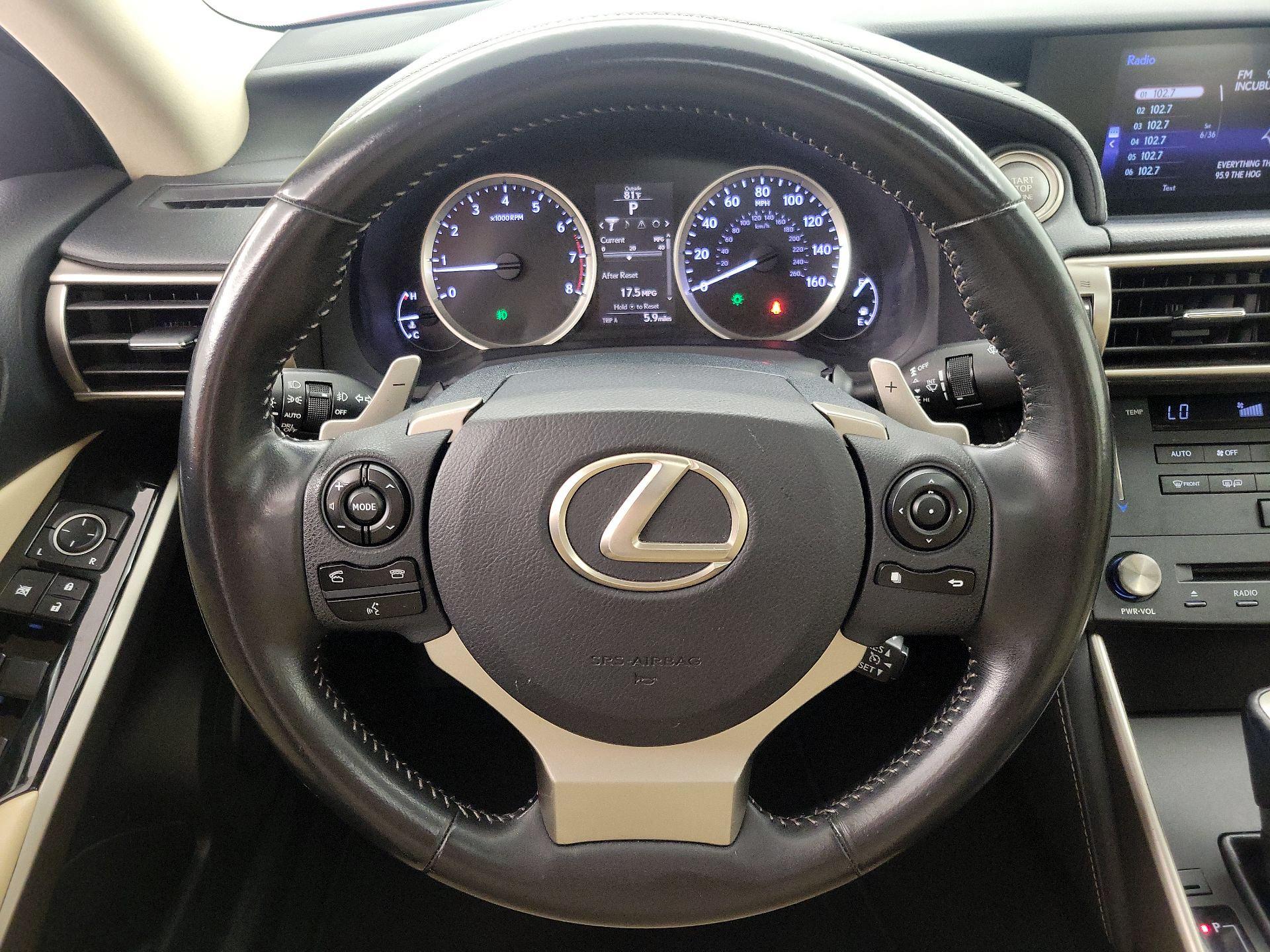 Thumbnail: 2015 Lexus IS - 10