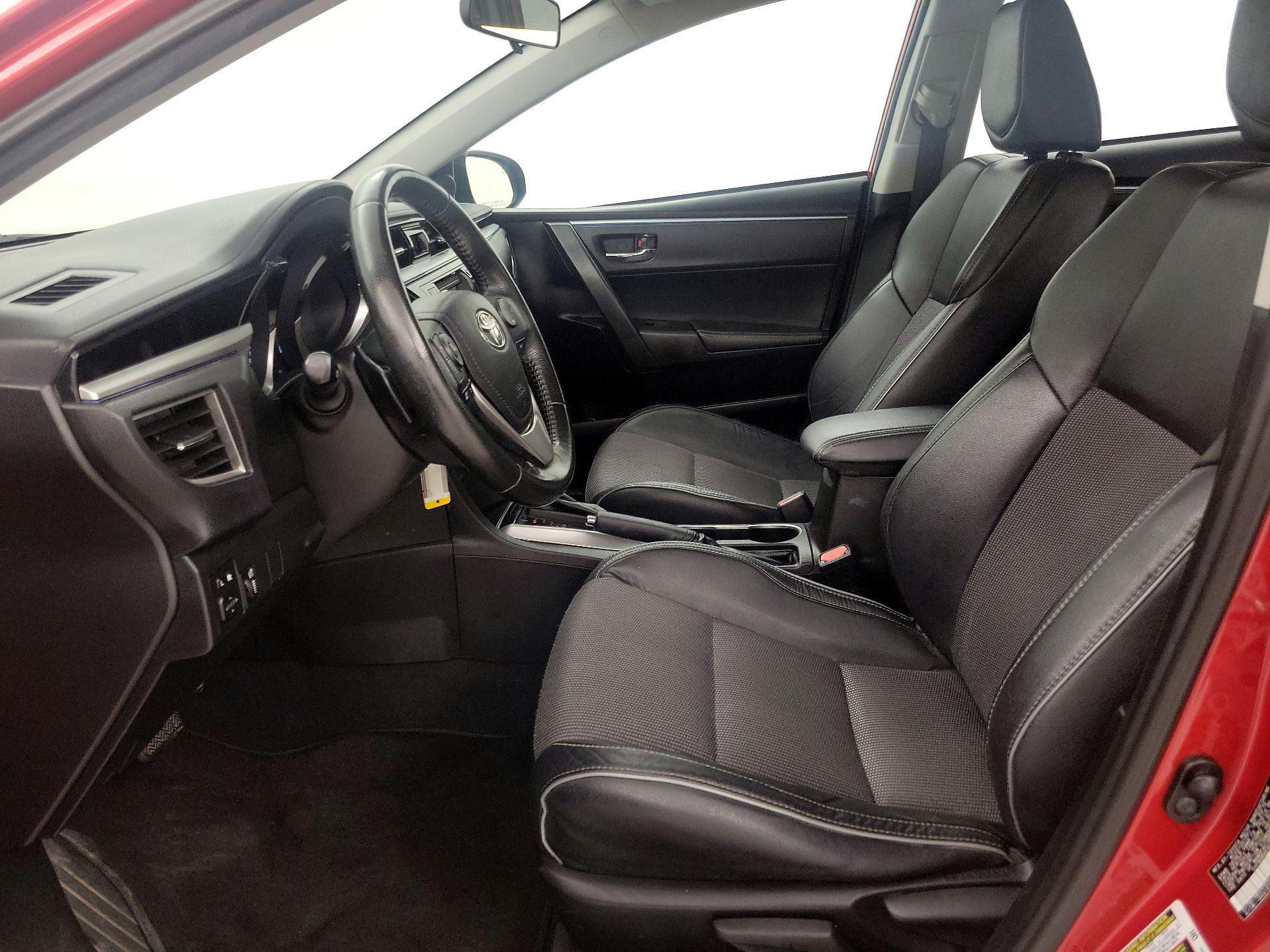 Thumbnail: 2015 Toyota Corolla - 11
