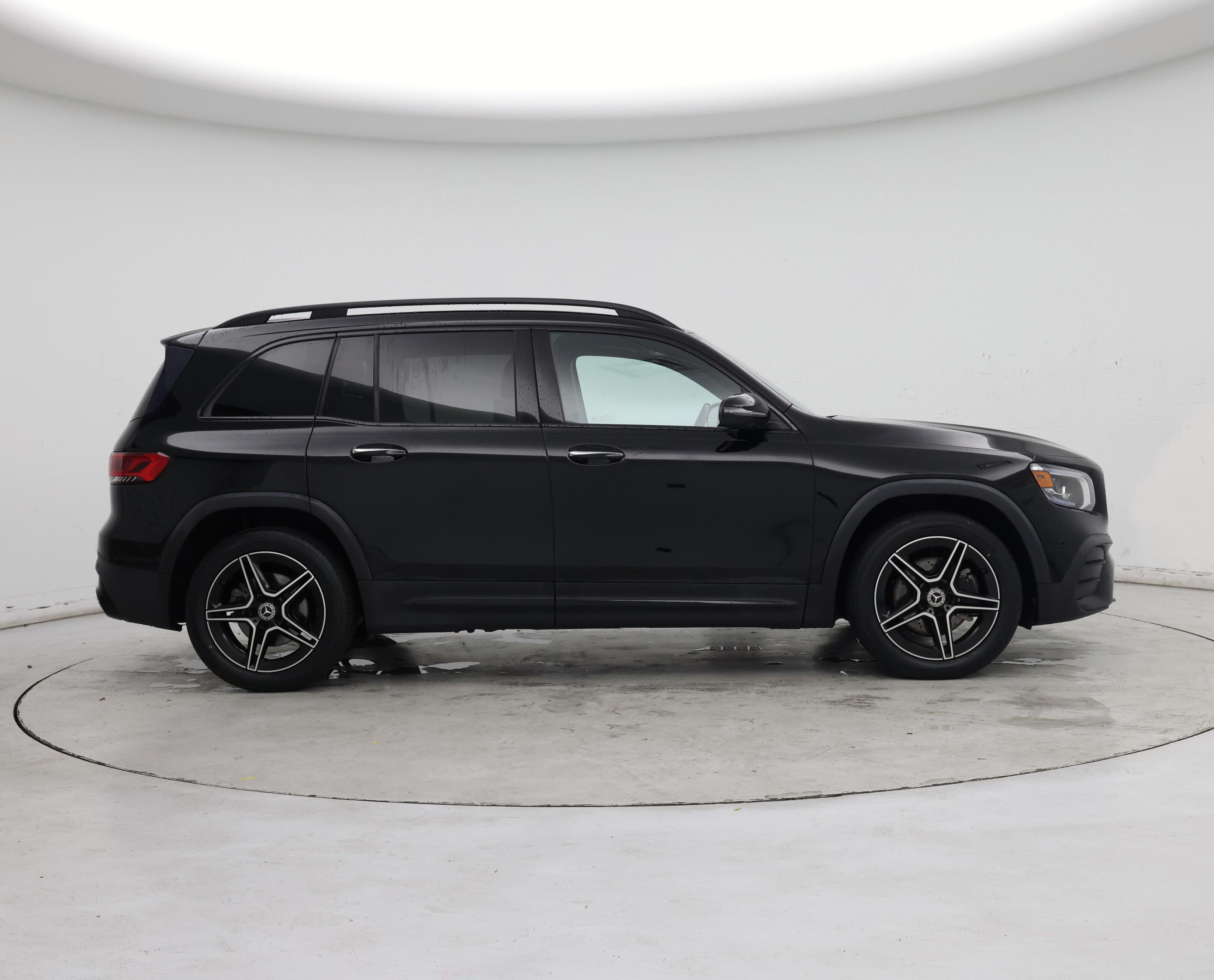 Thumbnail: 2020 Mercedes-Benz GLB - 7