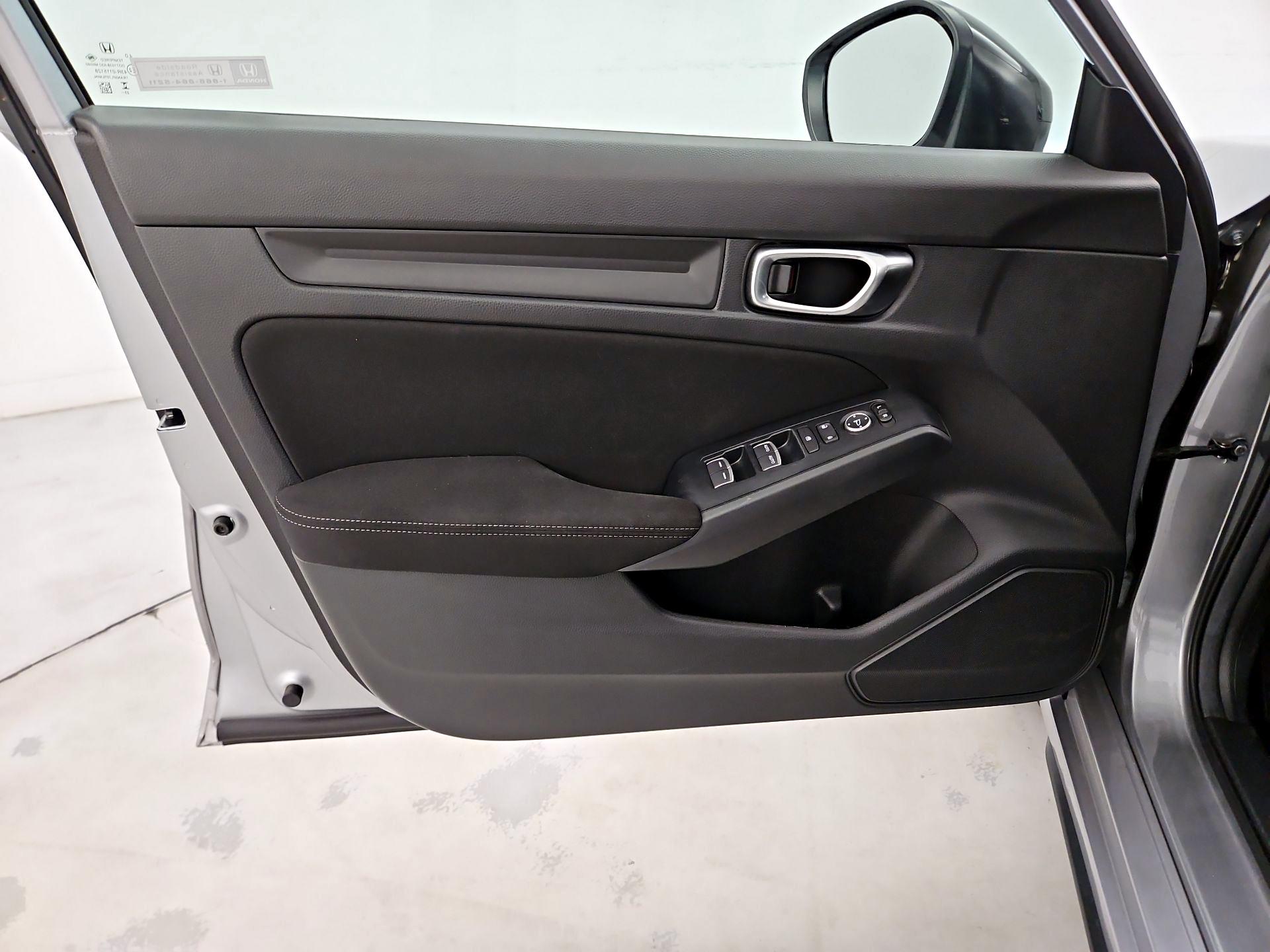 Thumbnail: 2024 Honda Civic - 12