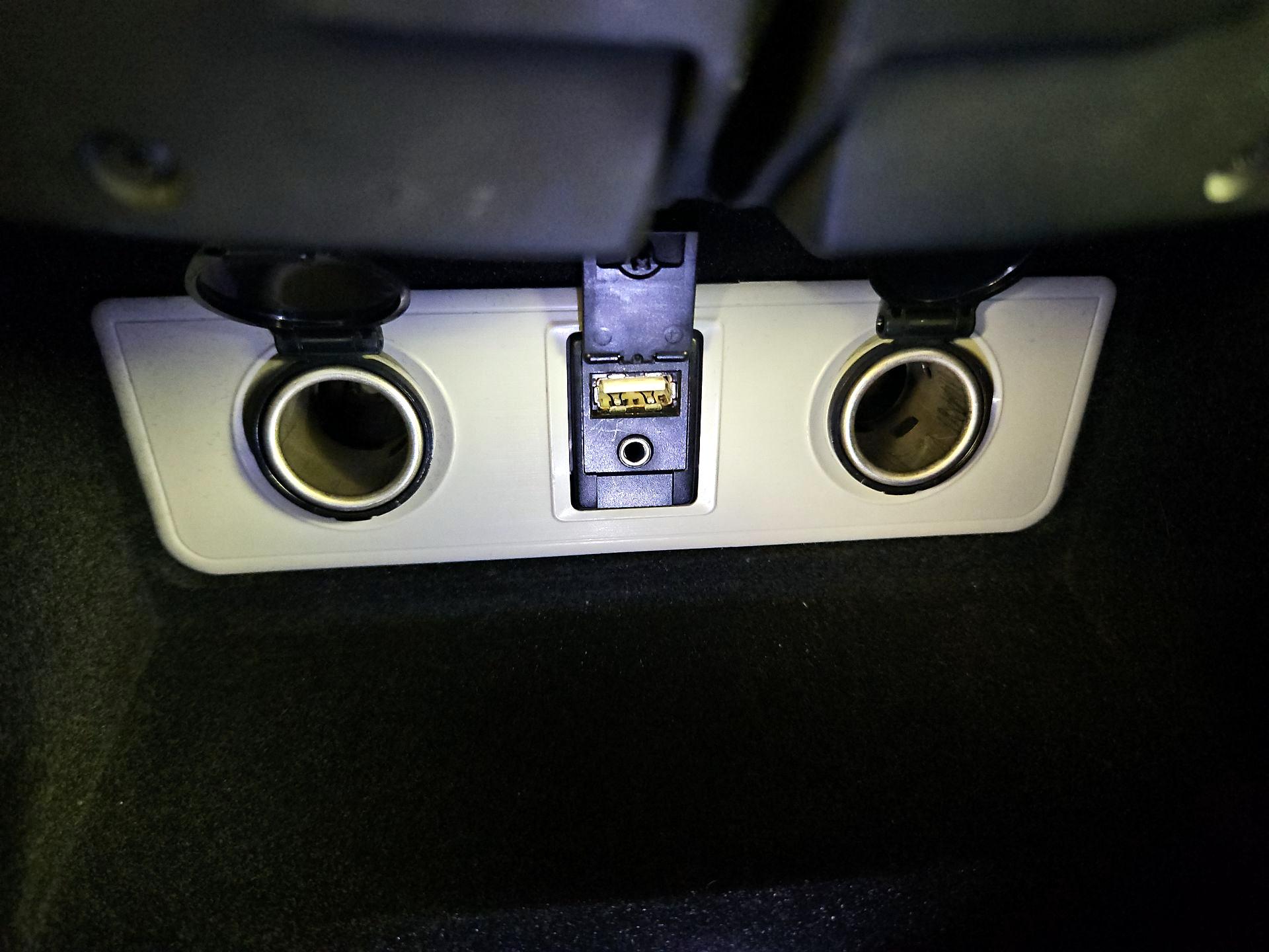 Thumbnail: 2014 Toyota Avalon - 19