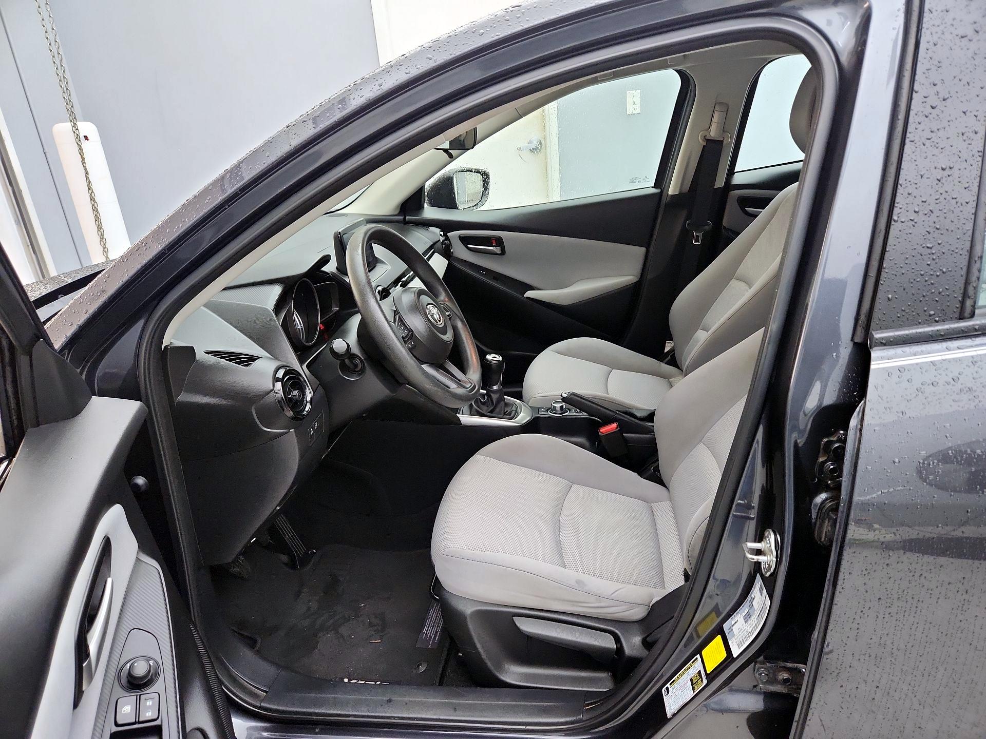 Thumbnail: 2019 Toyota Yaris - 11