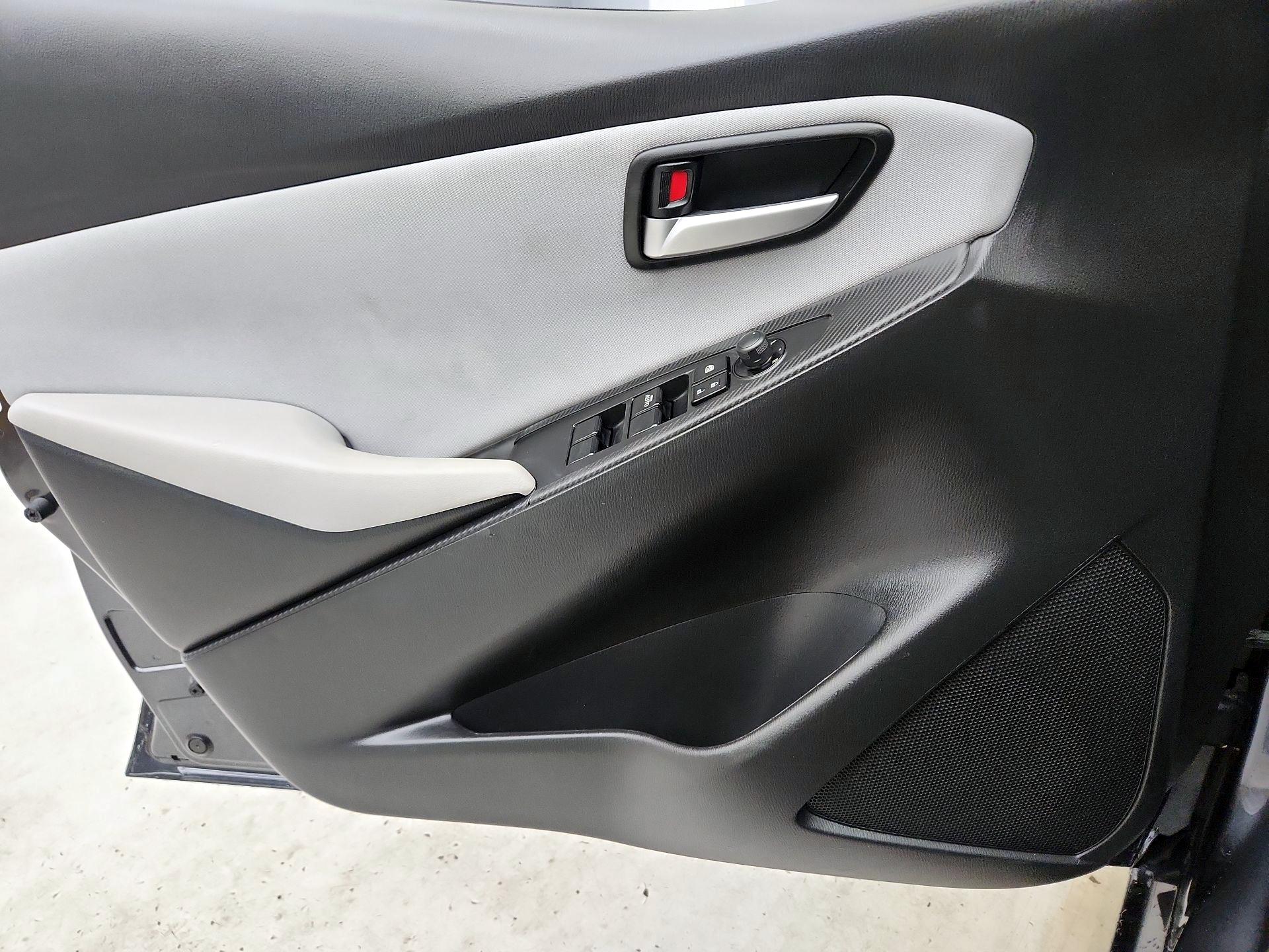 Thumbnail: 2019 Toyota Yaris - 12
