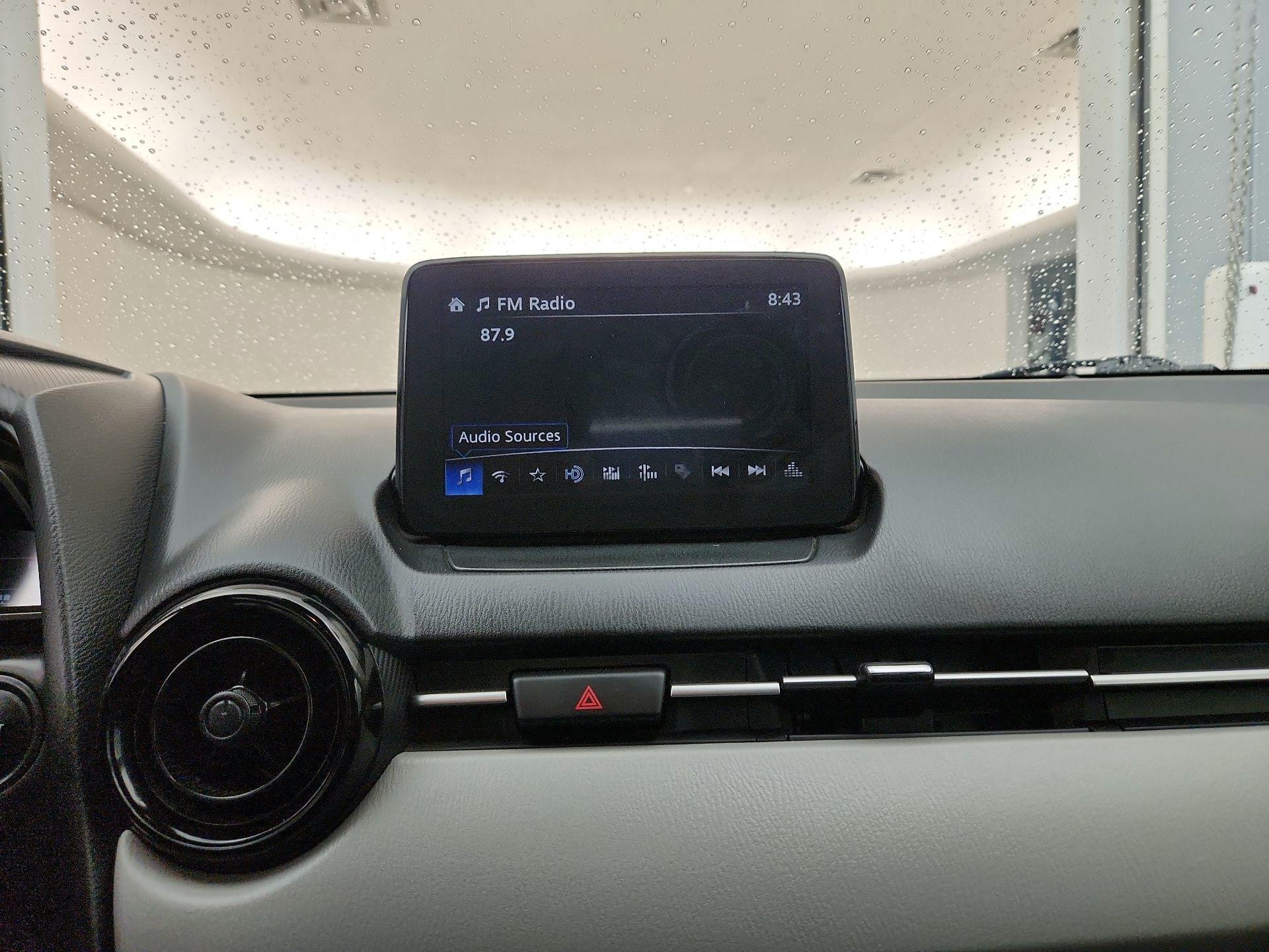 Thumbnail: 2019 Toyota Yaris - 16