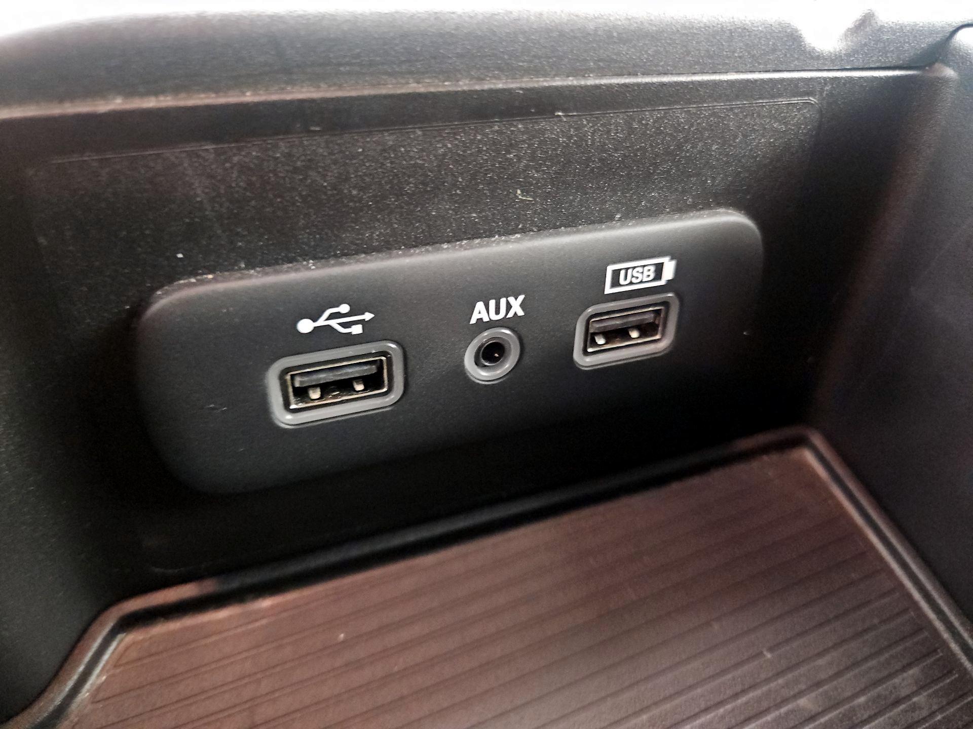 Thumbnail: 2021 RAM 1500 Classic - 18