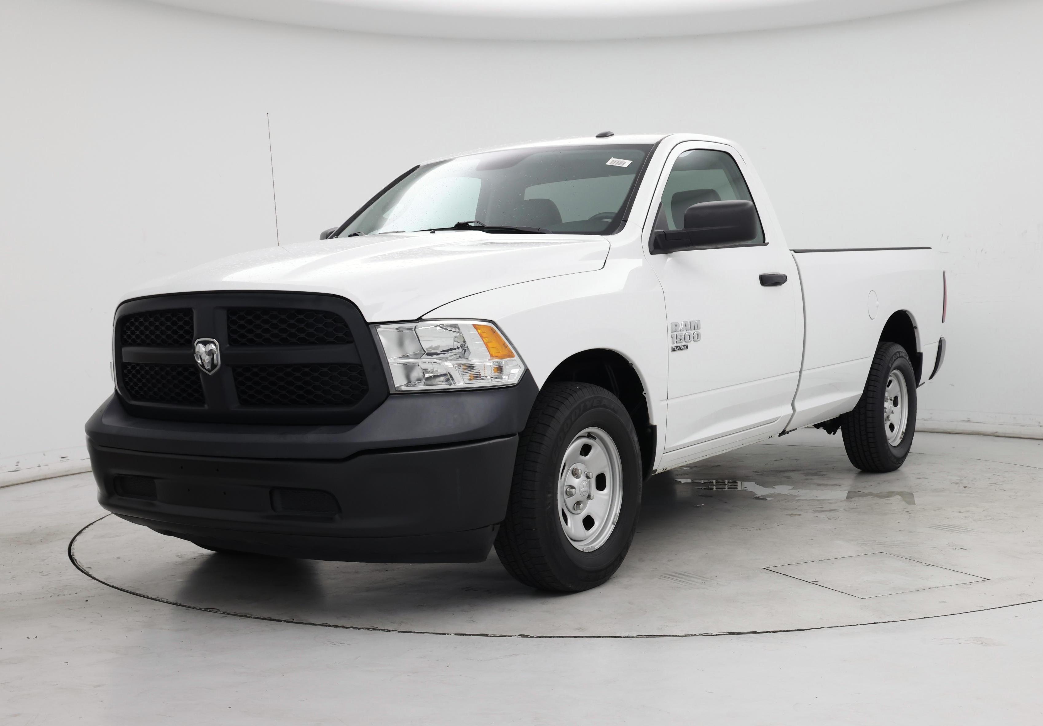 Thumbnail: 2021 RAM 1500 Classic - 4