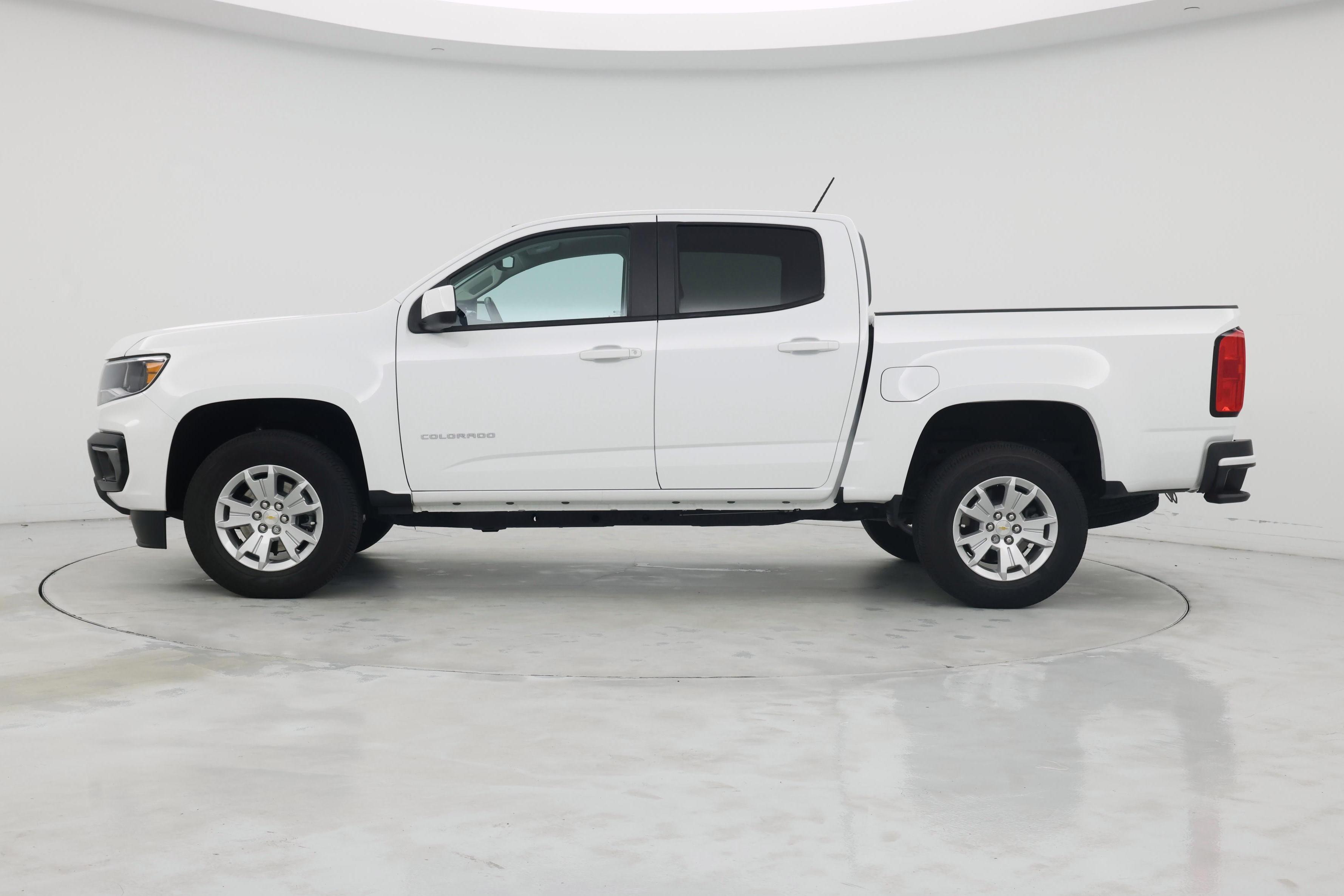 Thumbnail: 2022 Chevrolet Colorado - 3