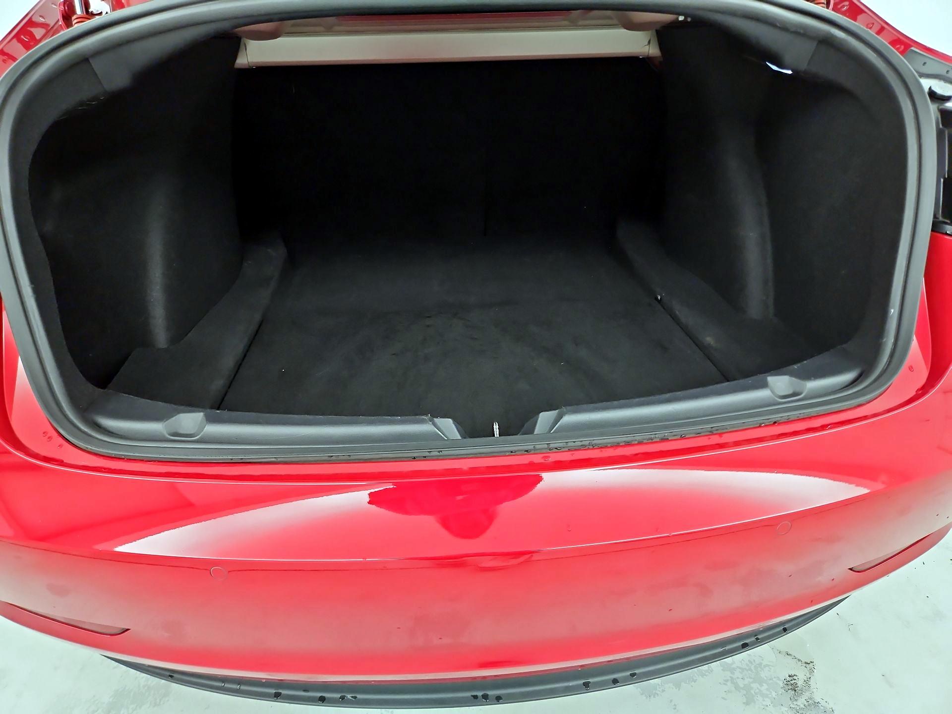 Thumbnail: 2018 Tesla Model 3 - 20