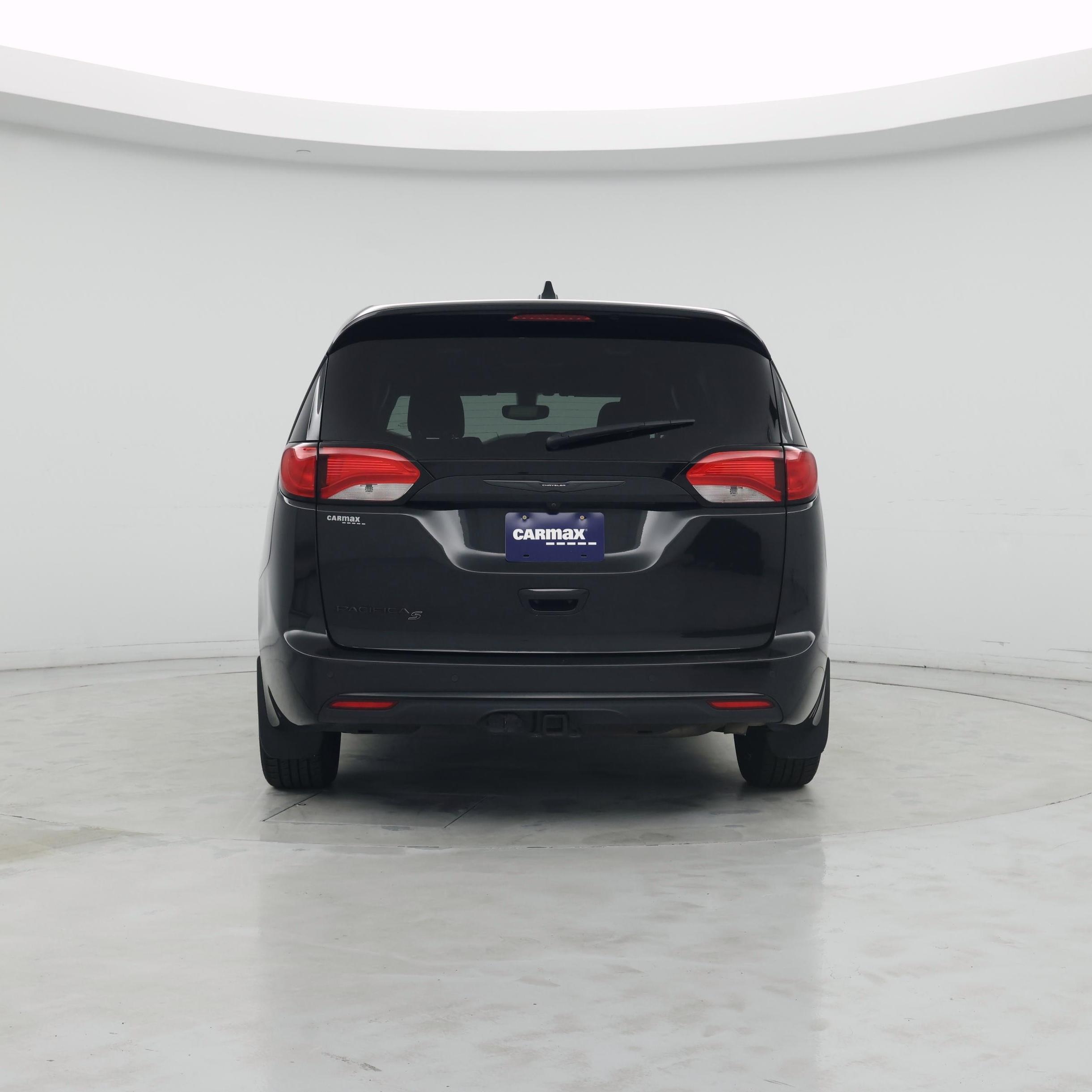 Thumbnail: 2019 Chrysler Pacifica - 6