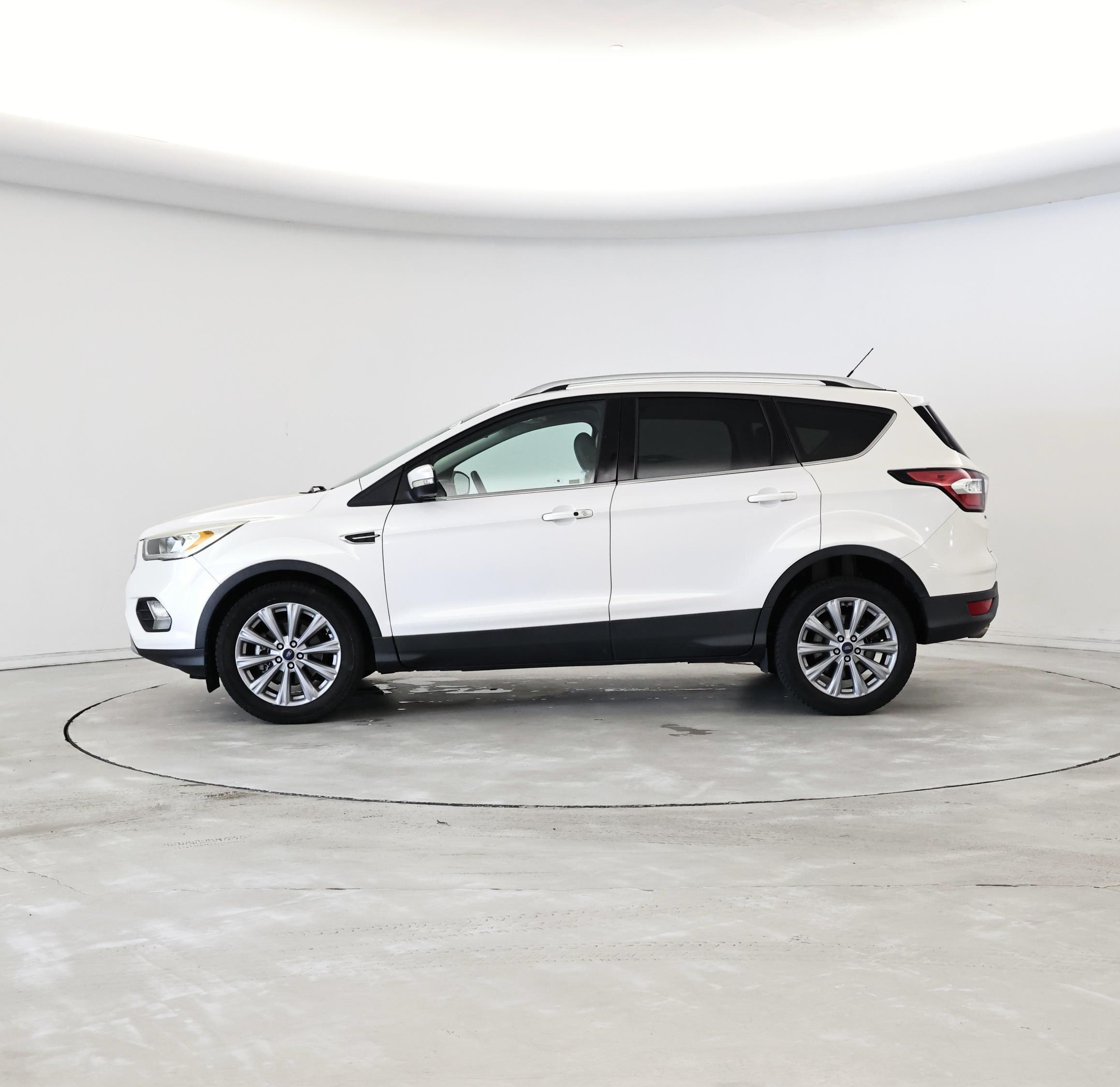 Thumbnail: 2017 Ford Escape - 3