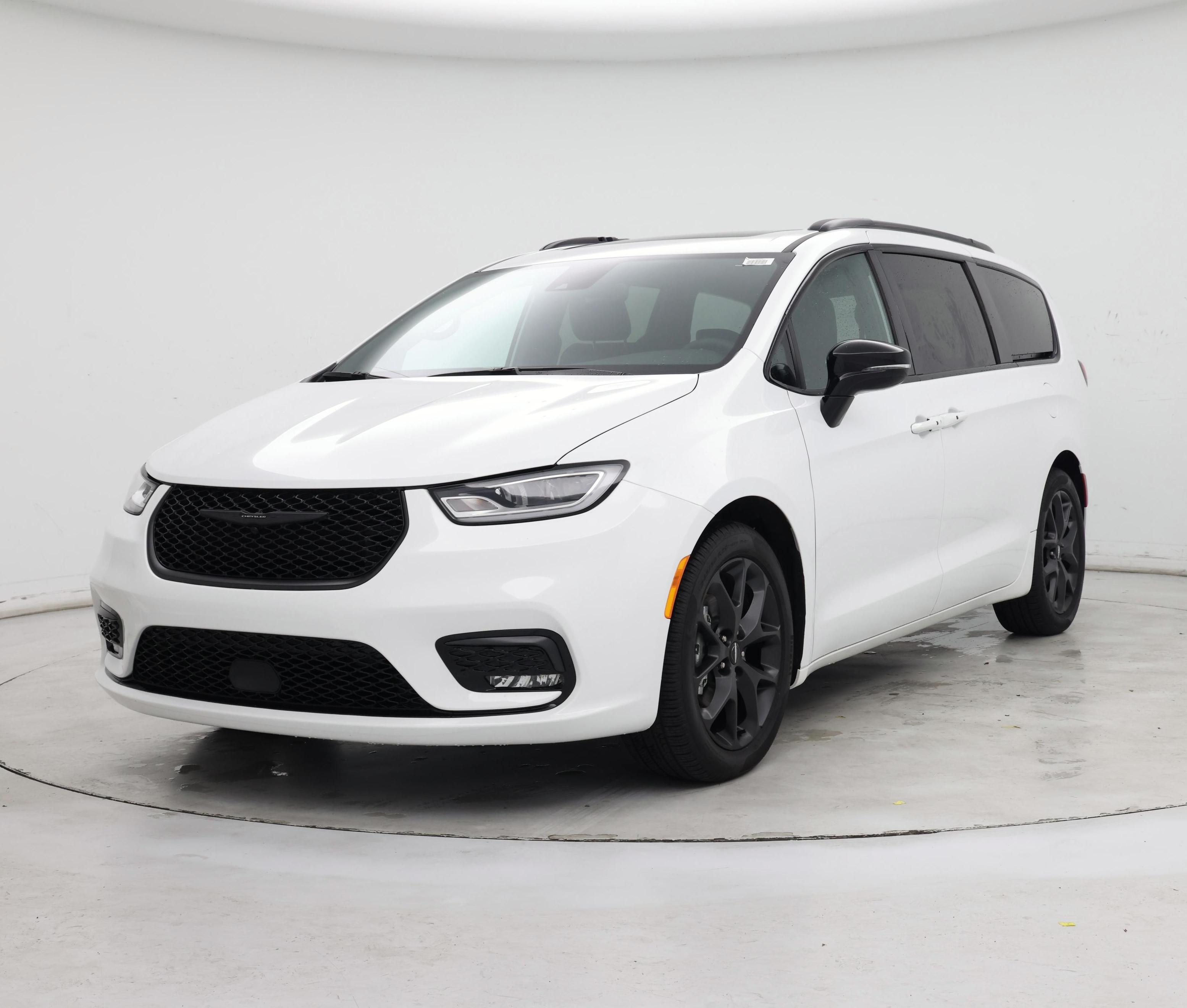 Thumbnail: 2024 Chrysler Pacifica - 4
