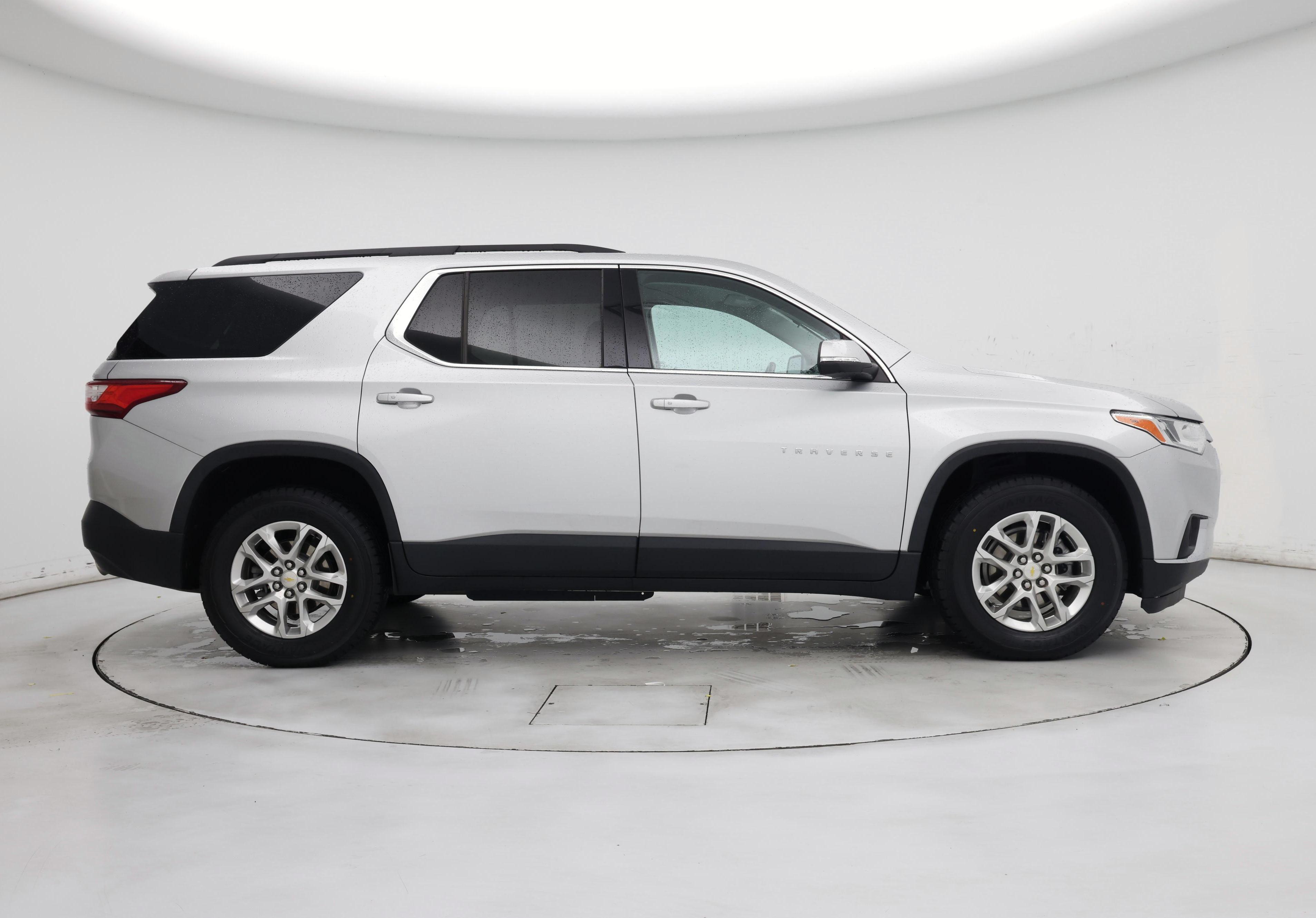 Thumbnail: 2021 Chevrolet Traverse - 7