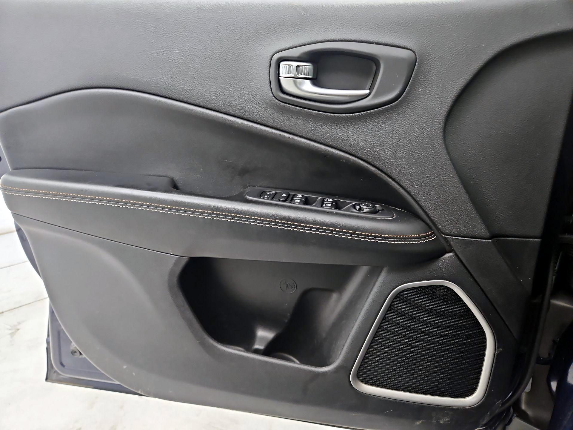 Thumbnail: 2020 Jeep Compass - 12