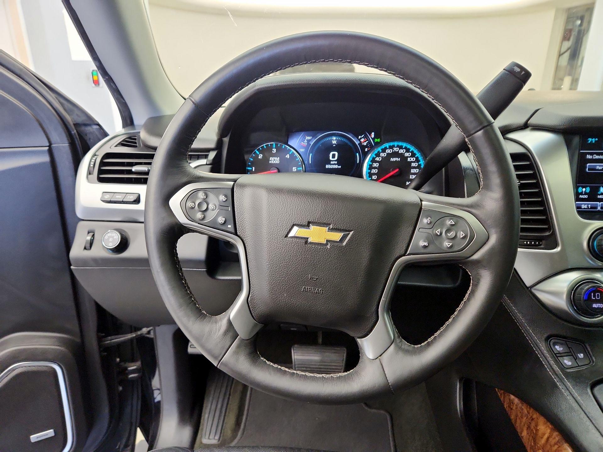 Thumbnail: 2017 Chevrolet Suburban - 10