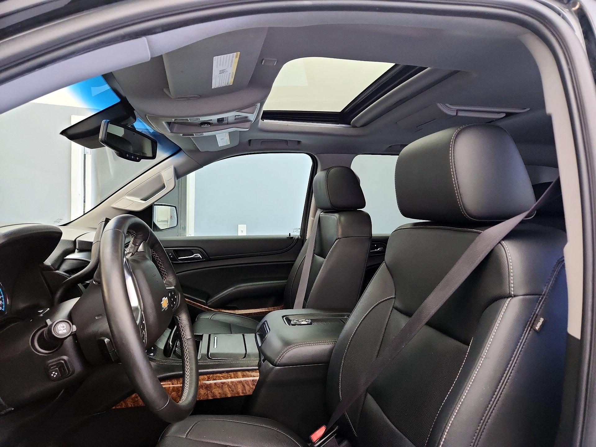 Thumbnail: 2017 Chevrolet Suburban - 20