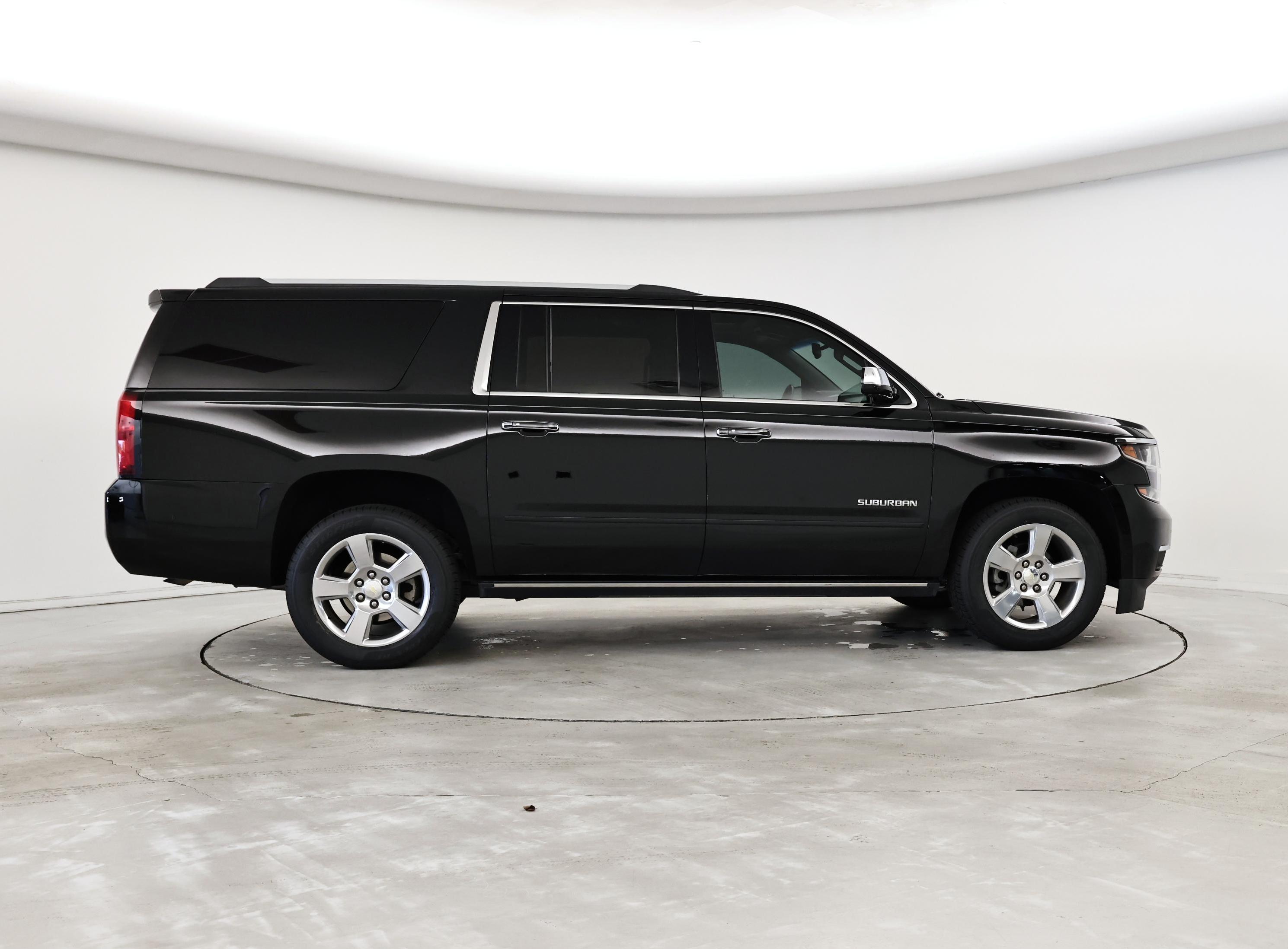 Thumbnail: 2017 Chevrolet Suburban - 7